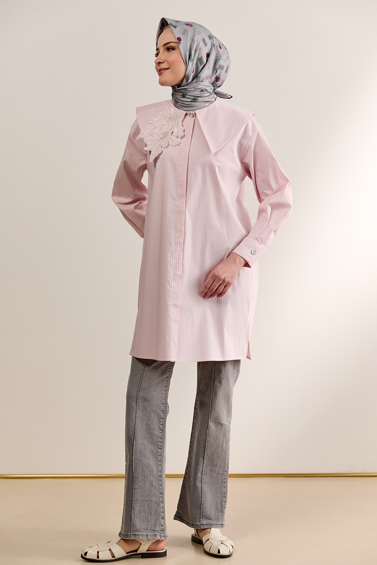 Çiçek Aplikeli Pamuklu Tunik, Tesettür Giyim