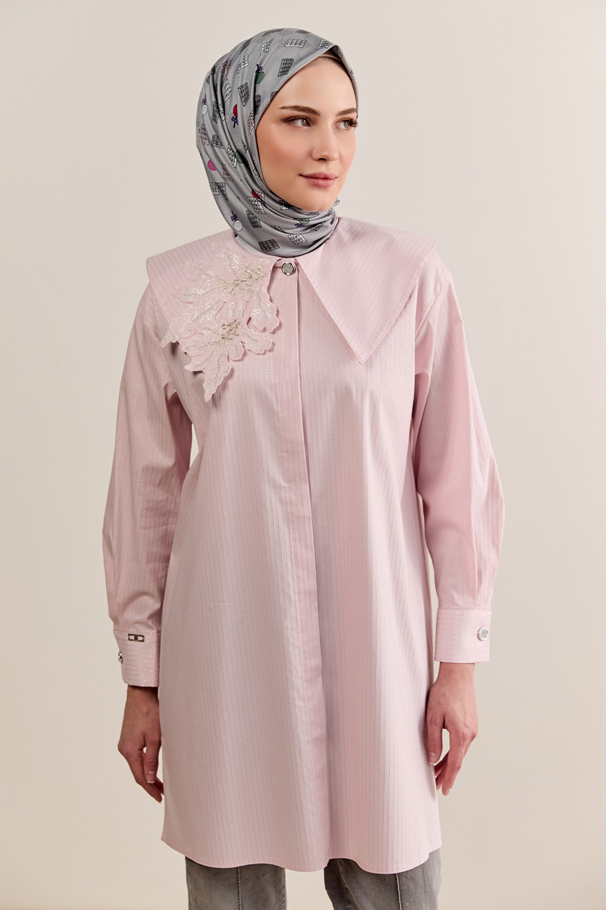 Çiçek Aplikeli Pamuklu Tunik, Tesettür Giyim