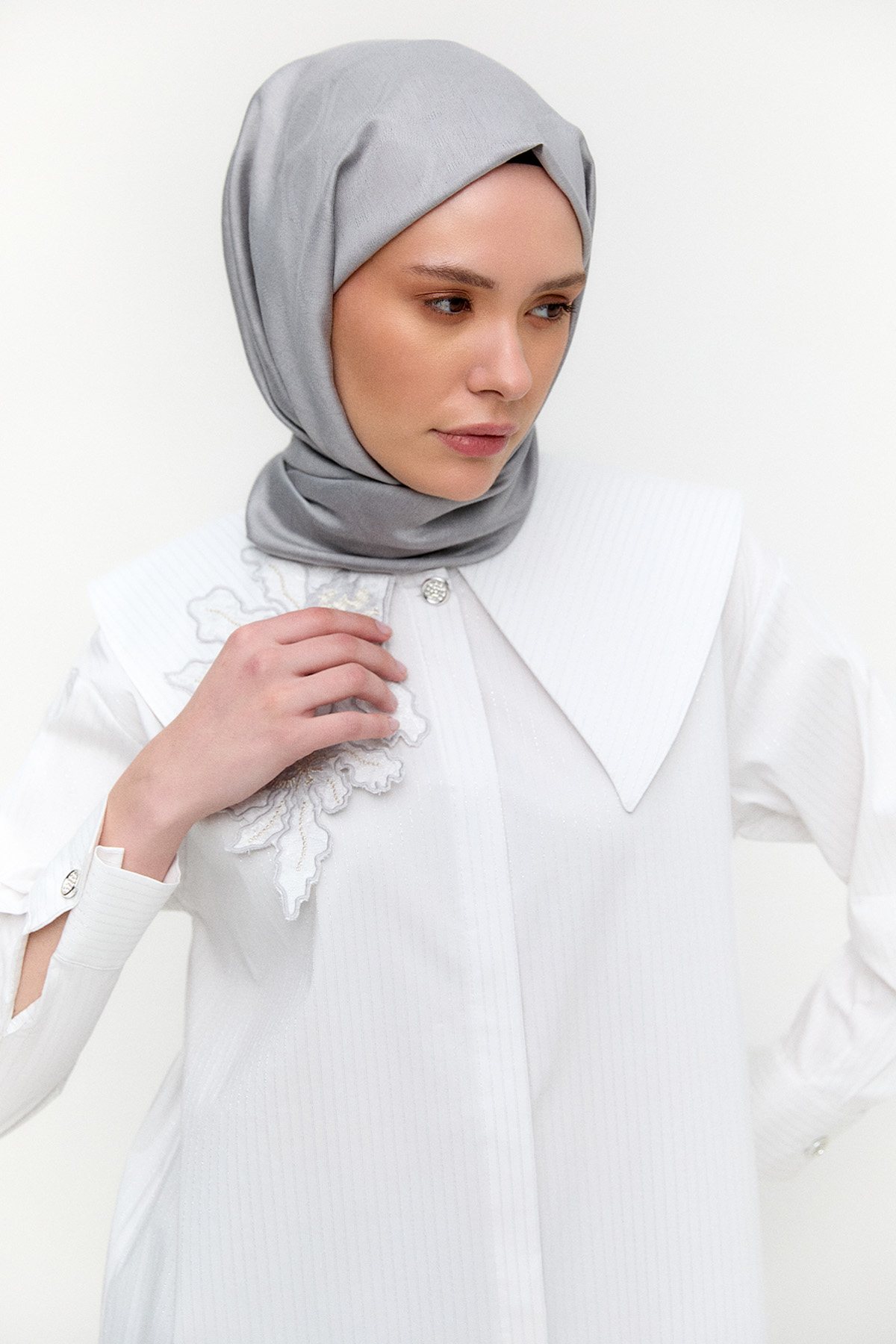 Çiçek Aplikeli Pamuklu Tunik, Tesettür Giyim