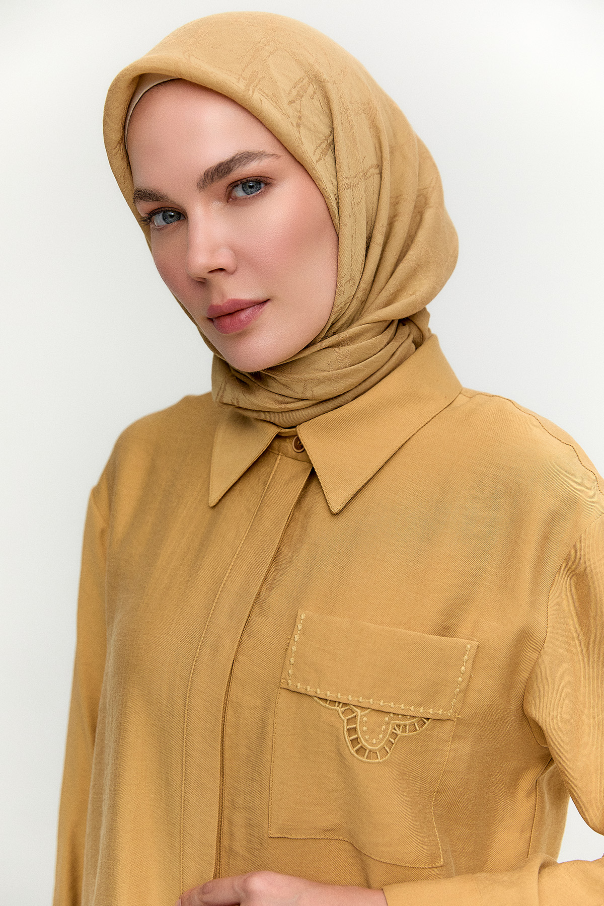 Nakış Detaylı Lyocell Tunik, Tesettür Giyim