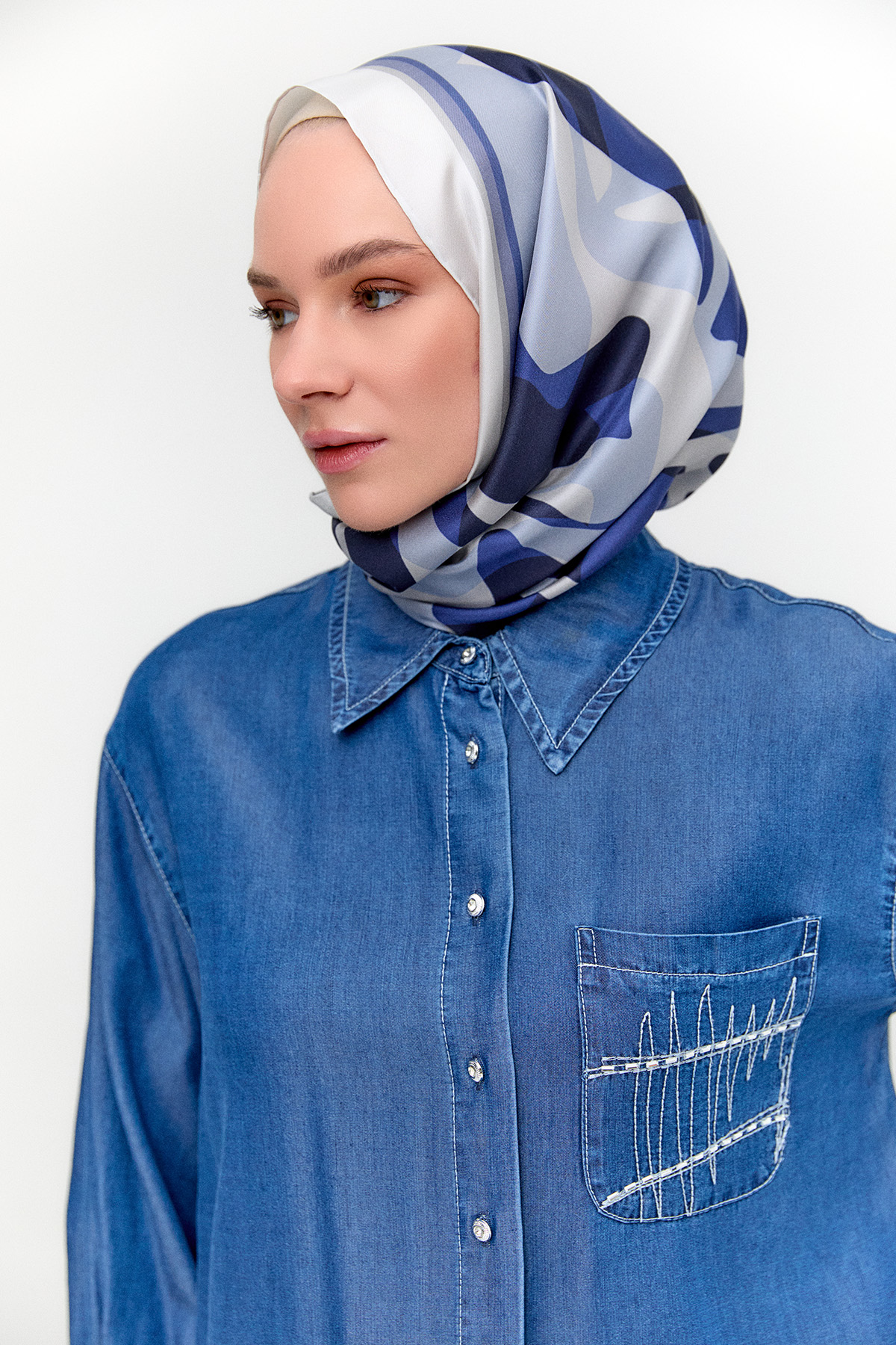 Taşlı Nakış Detaylı Tunik, Tesettür Giyim