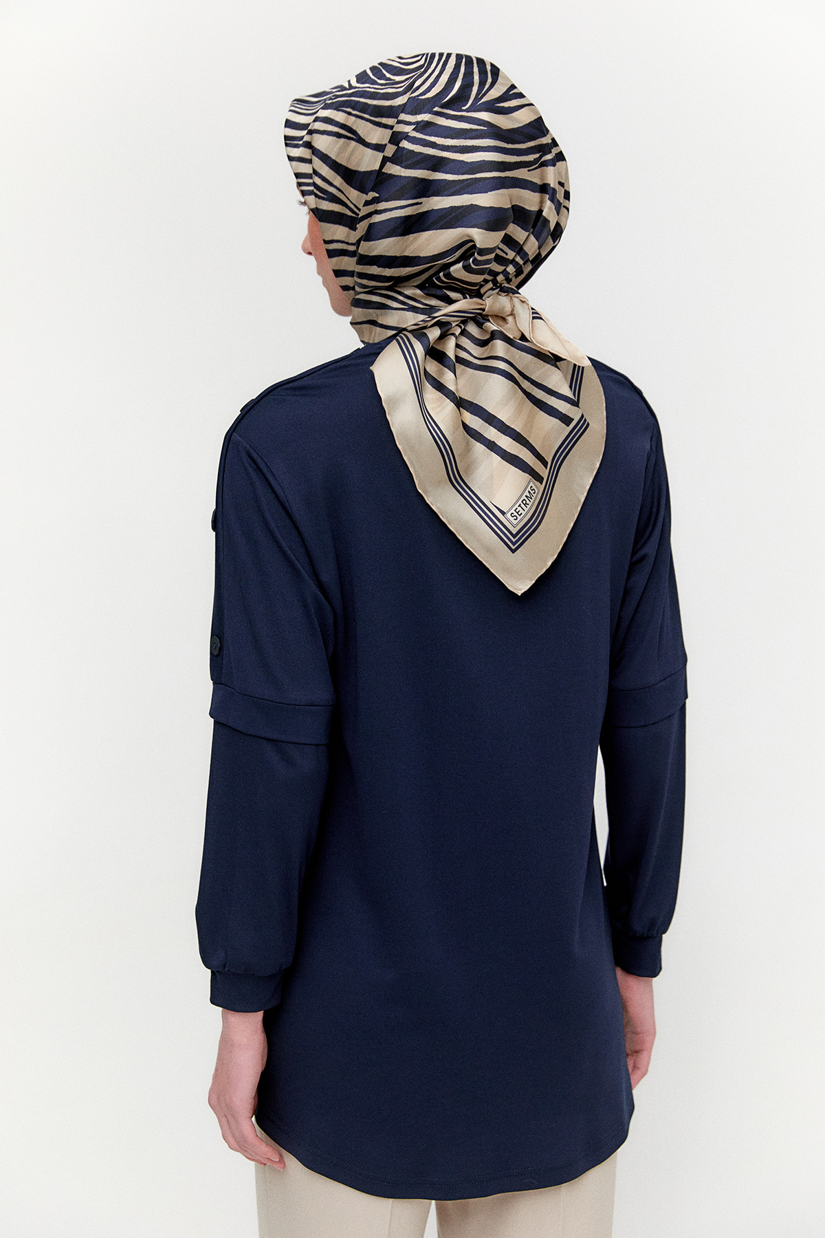 Süs Düğmeli Allerli Penye Tunik, Tesettür Giyim