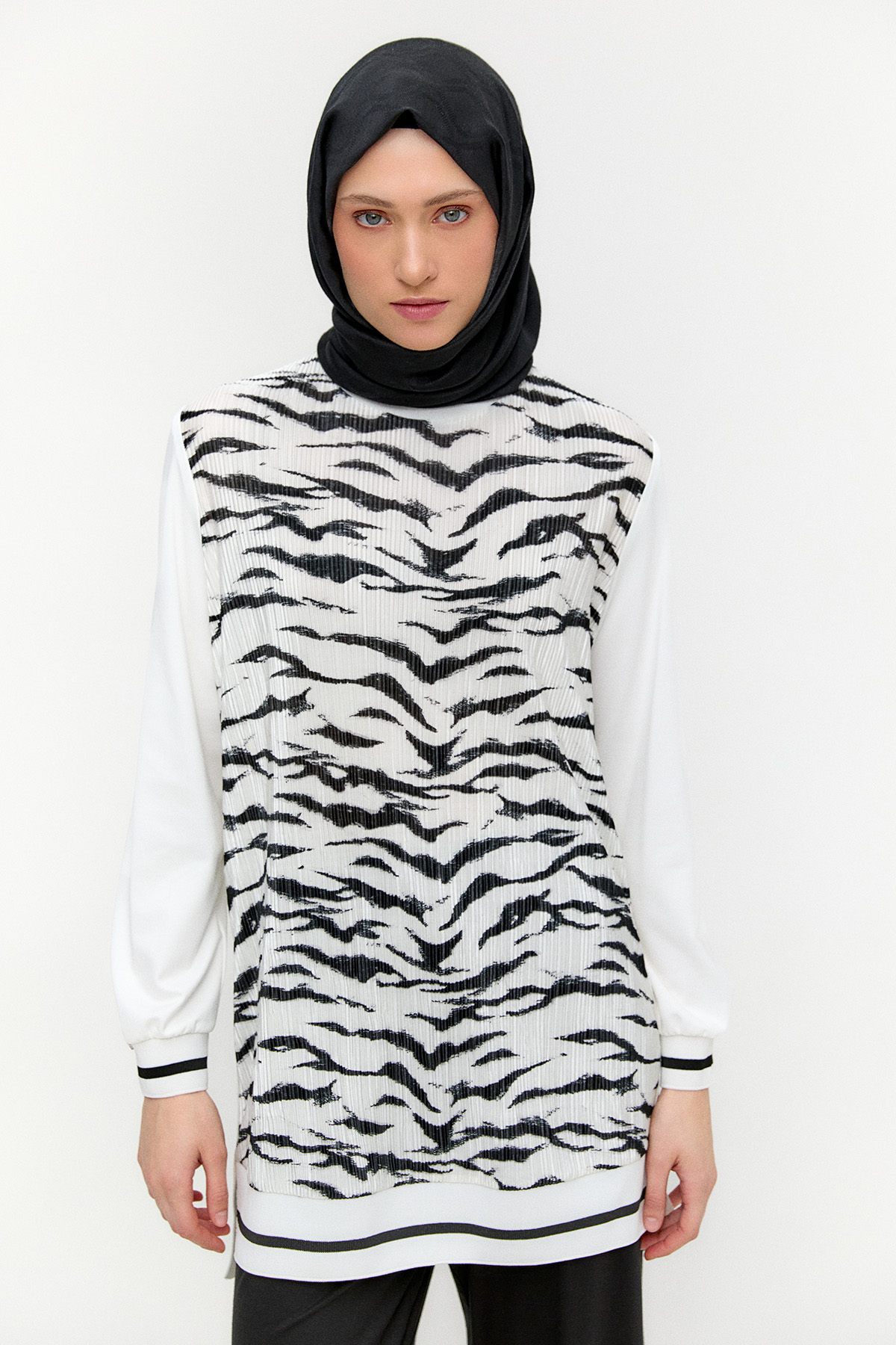 Desenli Ribanalı Tunik, Tesettür Giyim