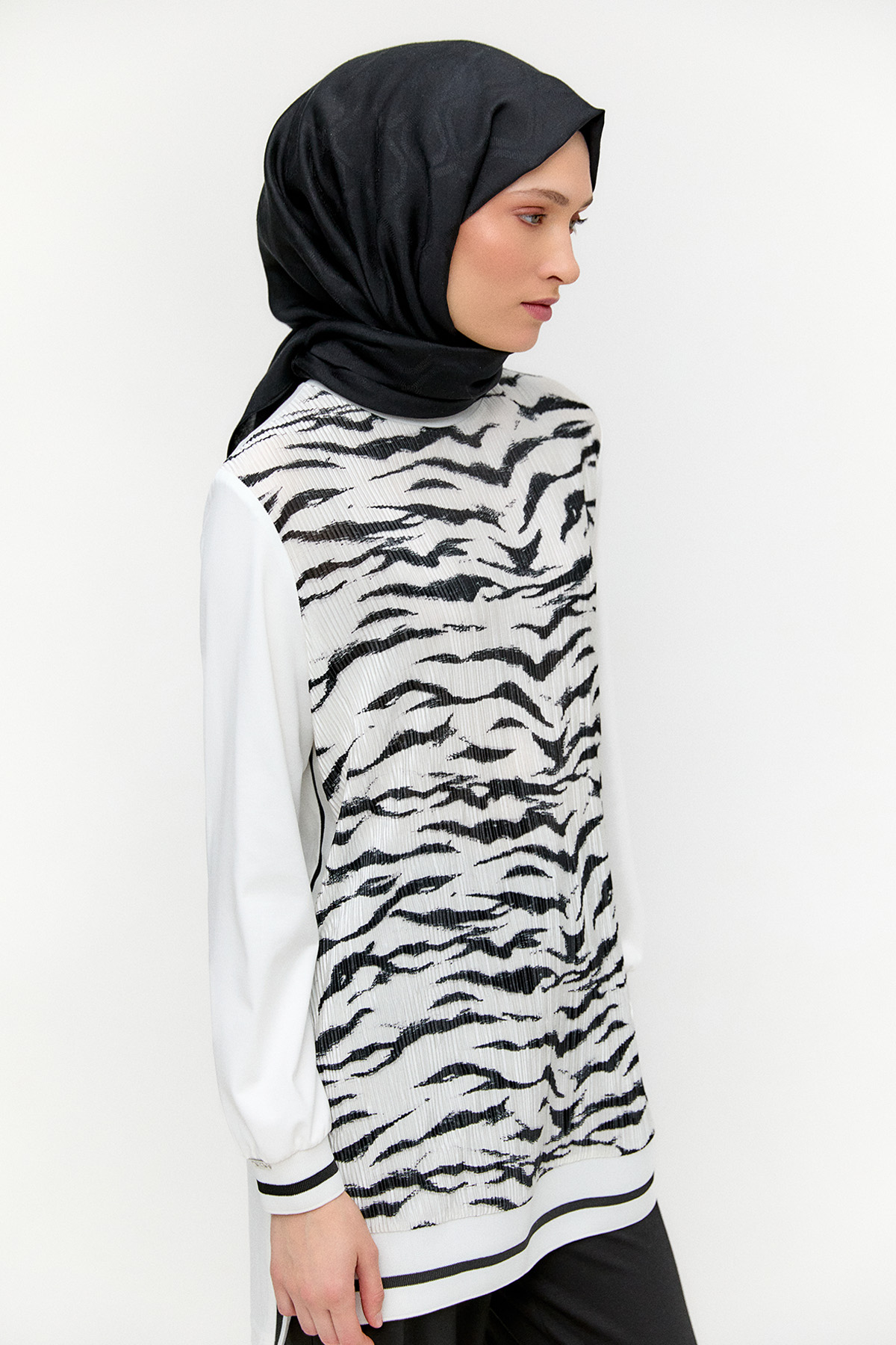 Desenli Ribanalı Tunik, Tesettür Giyim