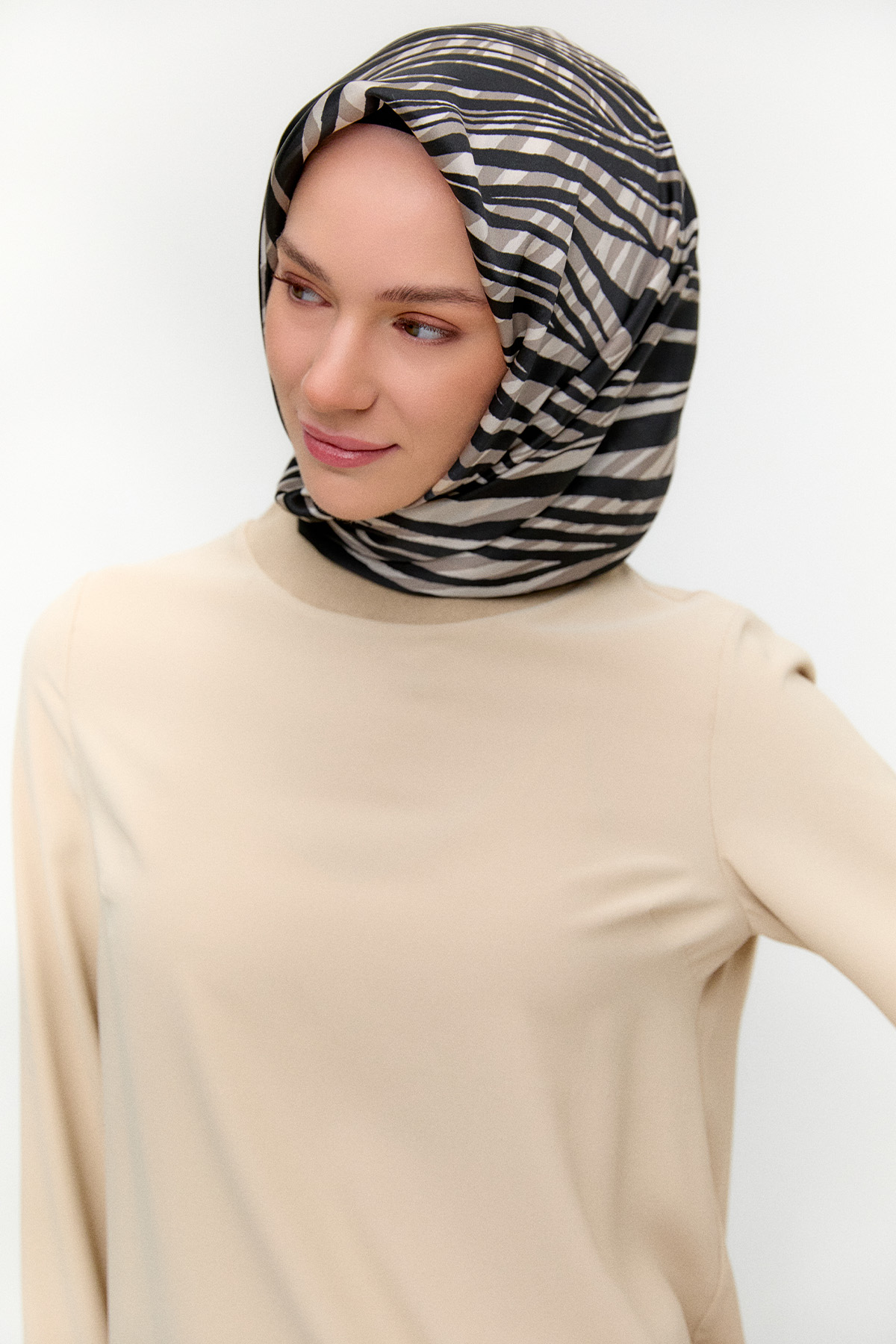 Ribanalı Detaylı Basic Tunik, Tesettür Giyim