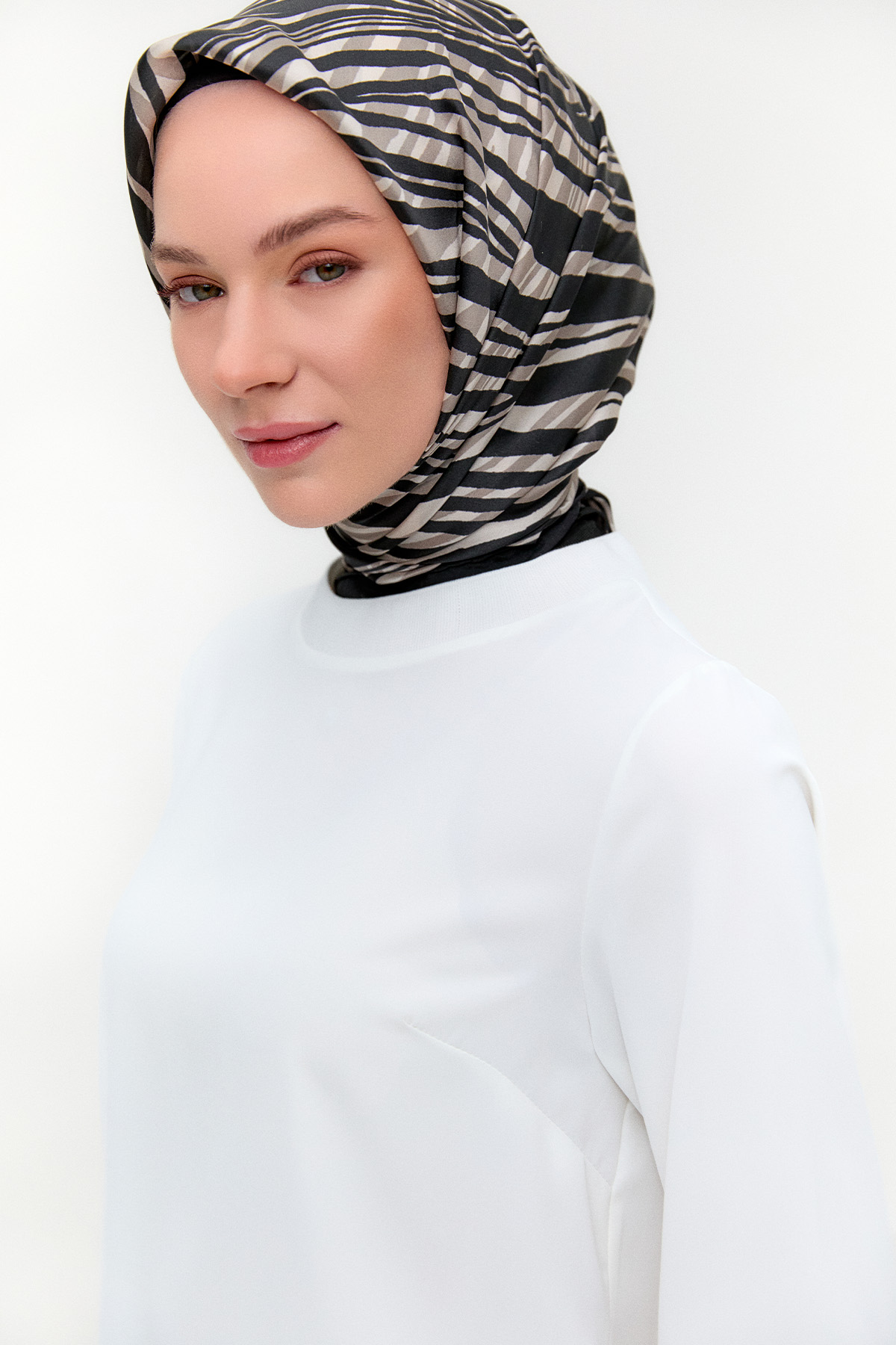 Ribanalı Detaylı Basic Tunik, Tesettür Giyim