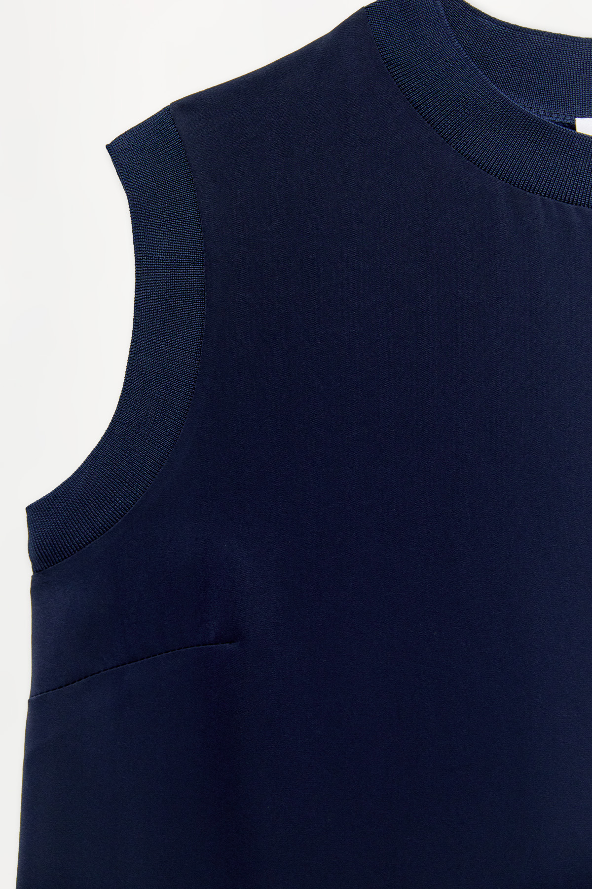 Sıfır Kollu Allerli Basic Tunik, Tesettür Giyim