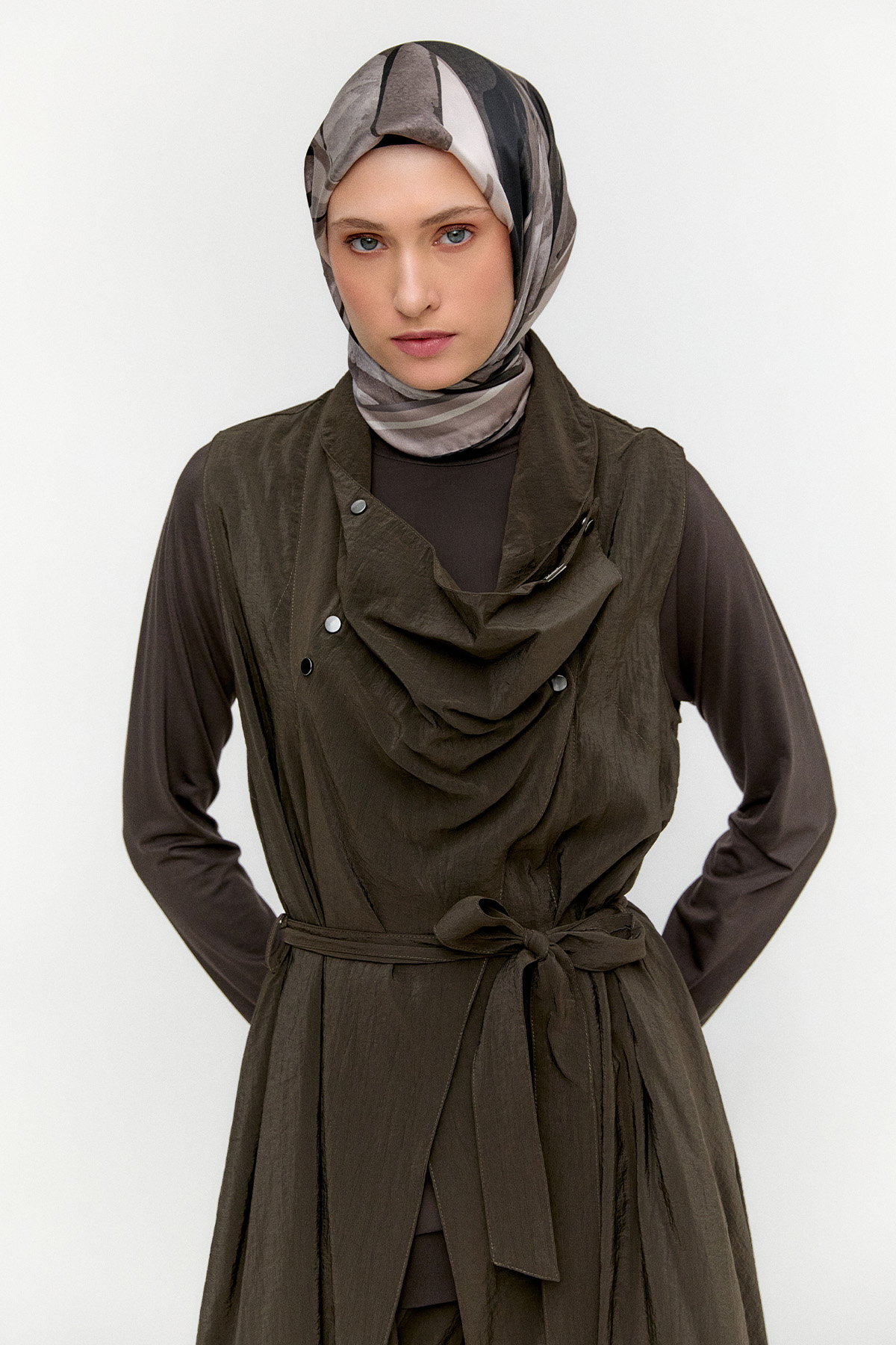 Degaje Yakalı Paraşüt Yelek, Tesettür Giyim