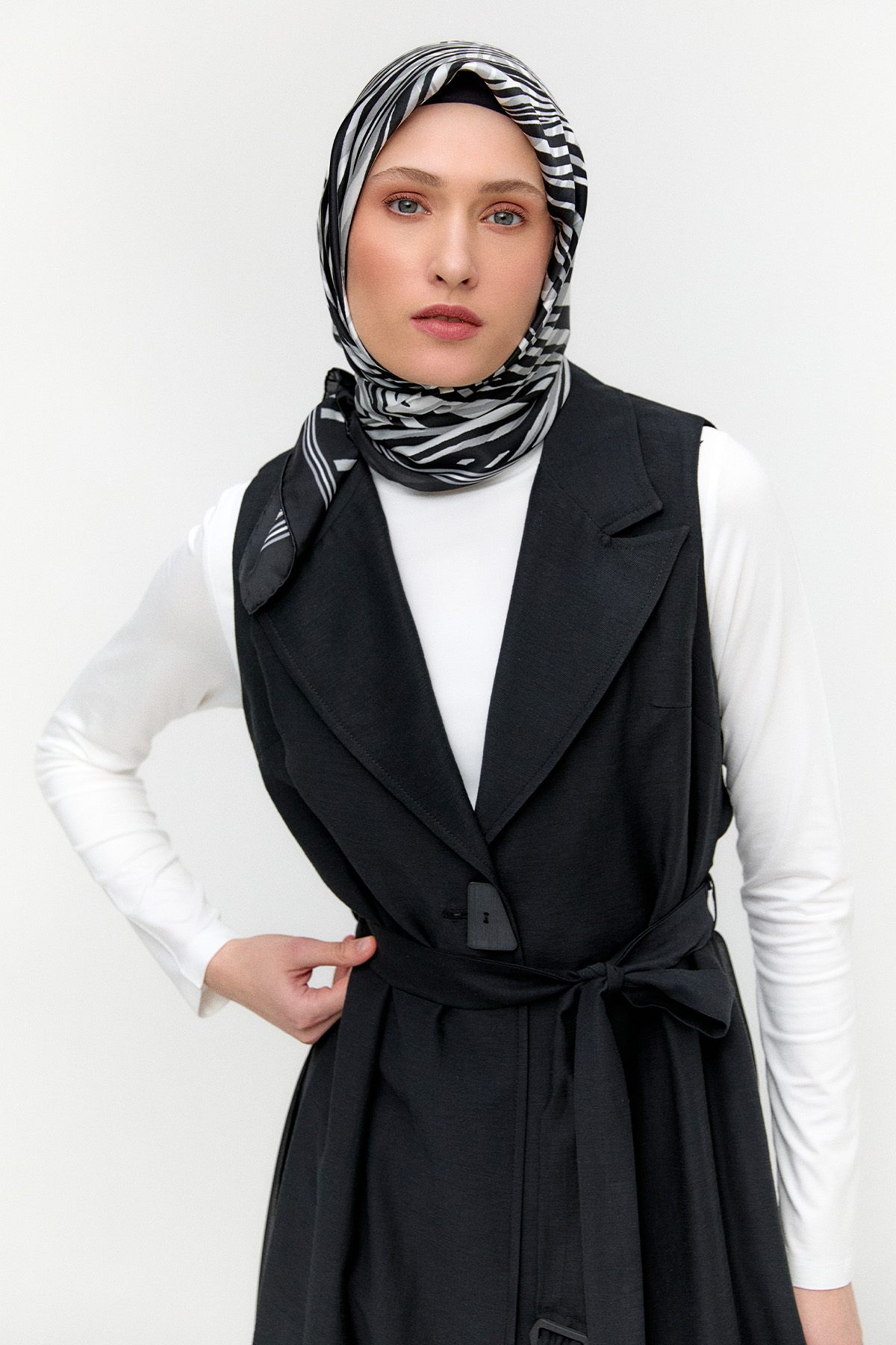 Şifon Sırtlı Ceket Yakalı Yelek, Tesettür Giyim