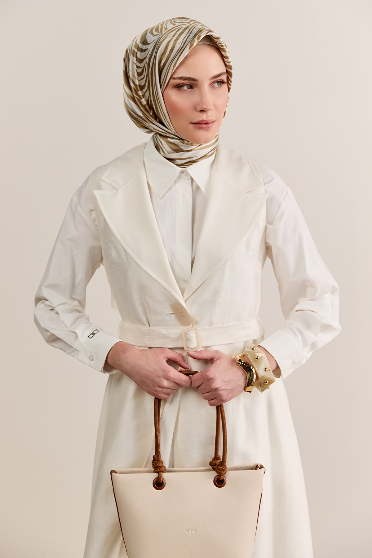 Şifon Sırtlı Ceket Yakalı Yelek, Tesettür Giyim