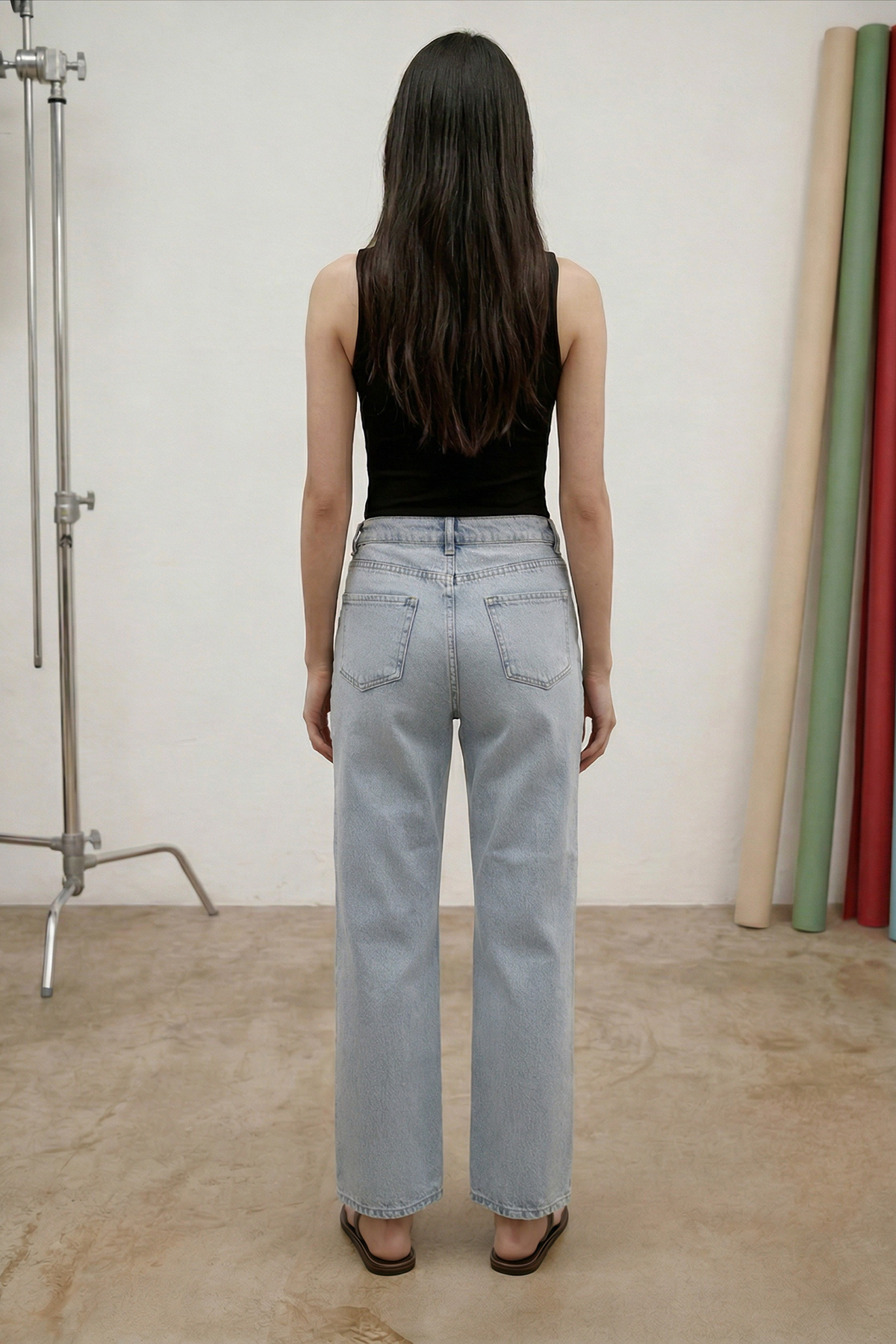 Paça Büyük Taş Detaylı Minik Aplike Taşlı Düz Paça Denim Kot Pantolon Kadın |  