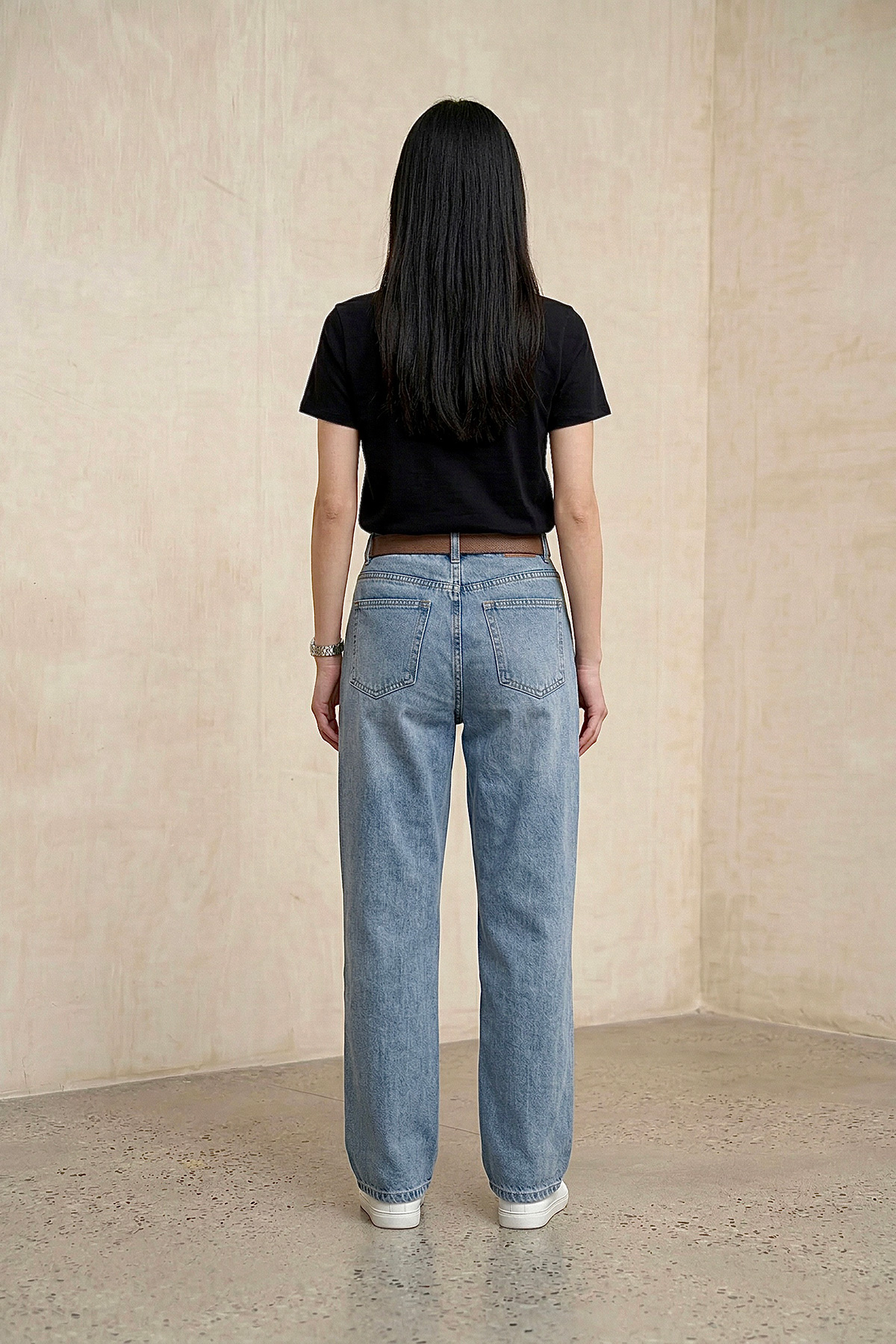 Kahve Deri Kemerli Düz Paça Basic Denim Kot Pantolon Kadın |  