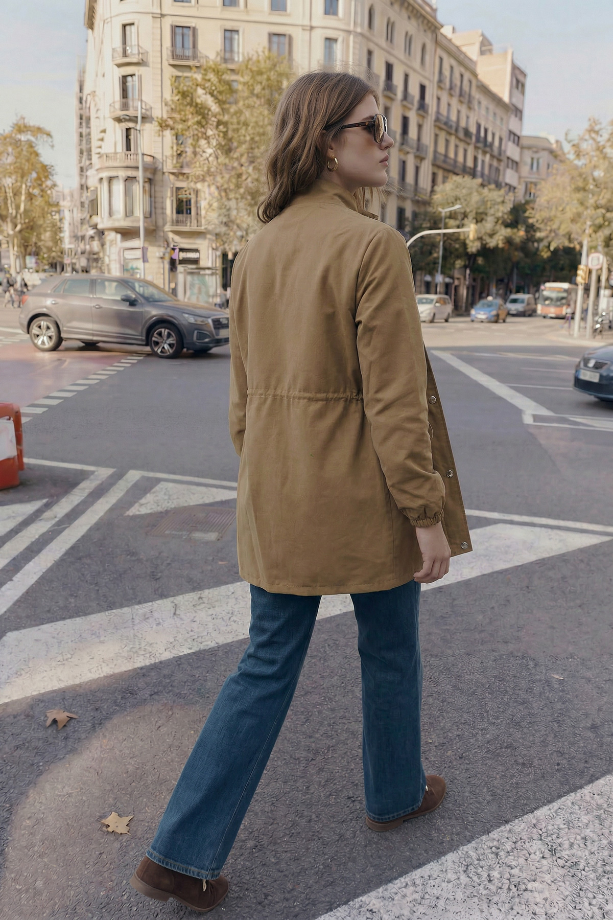 Fermuarlı Bel Büzgü Detaylı Rahat Kalıp Kısa Trençkot Kadın |  