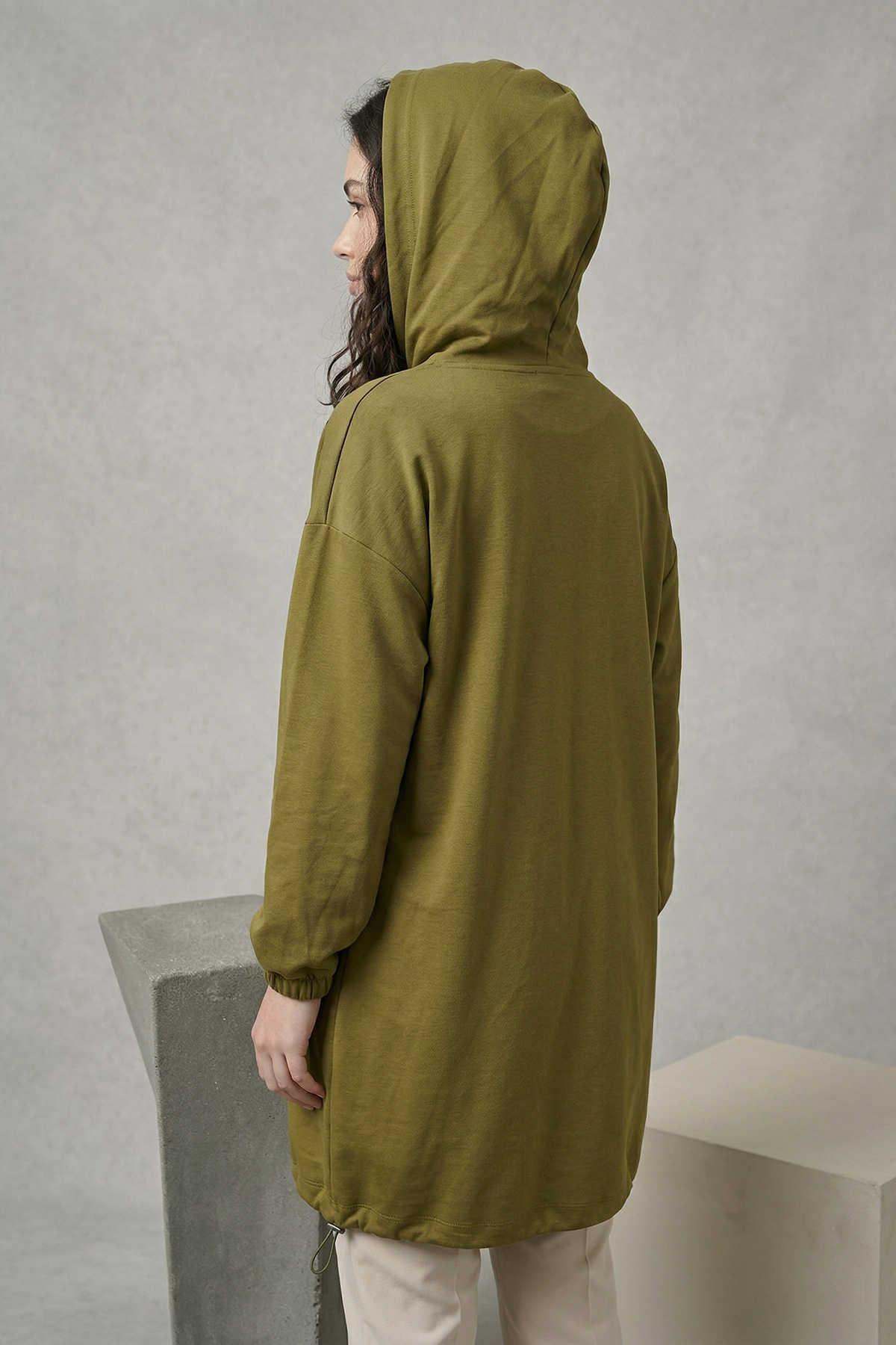 Oysho Kumaş Fermuarlı Kapüşonlu Rahat Kalıp Giy-Çık Kap Hırka Kadın |  