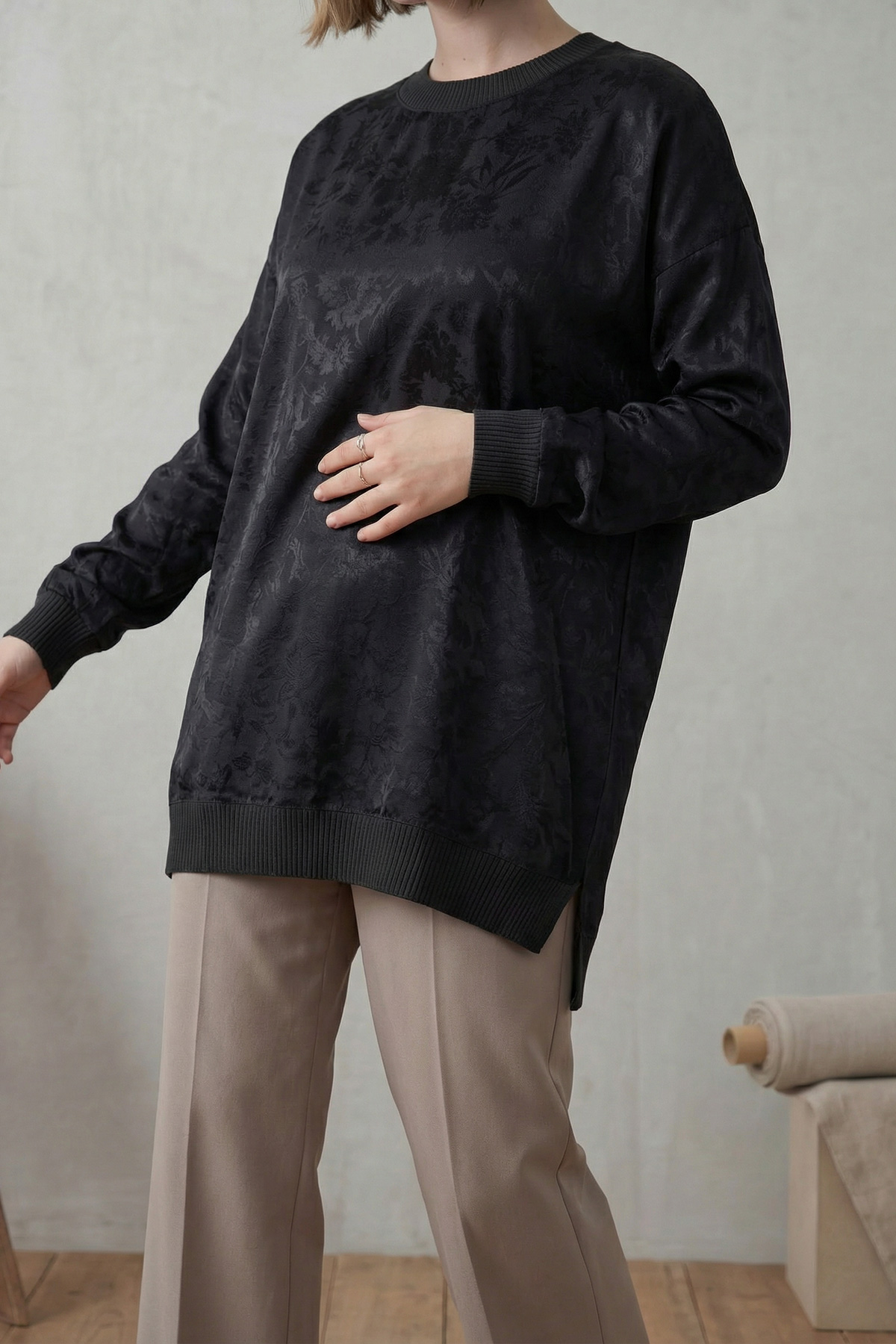 Baskılı Jakar Kumaş Yırtmaç Detaylı Kadın Tunik |  