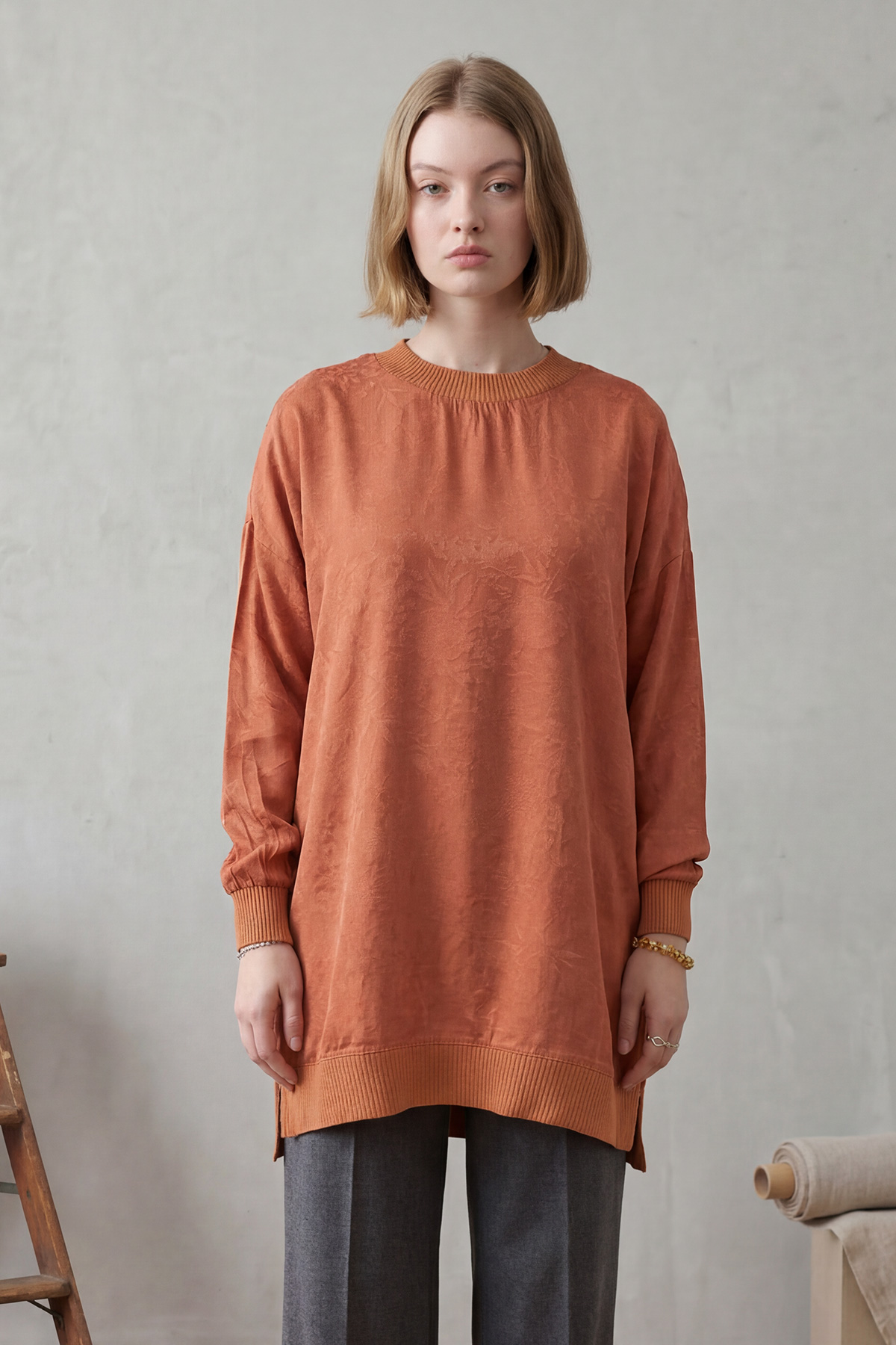 Baskılı Jakar Kumaş Yırtmaç Detaylı Kadın Tunik |  