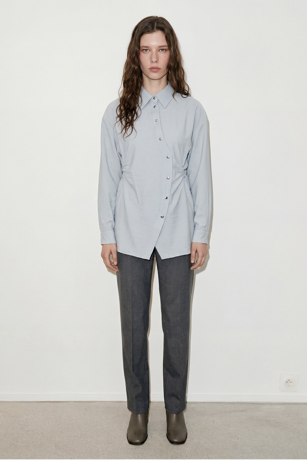 Fly Cupra Kumaş Yan Büzgü Detaylı Düğmeli Kadın Gömlek |  