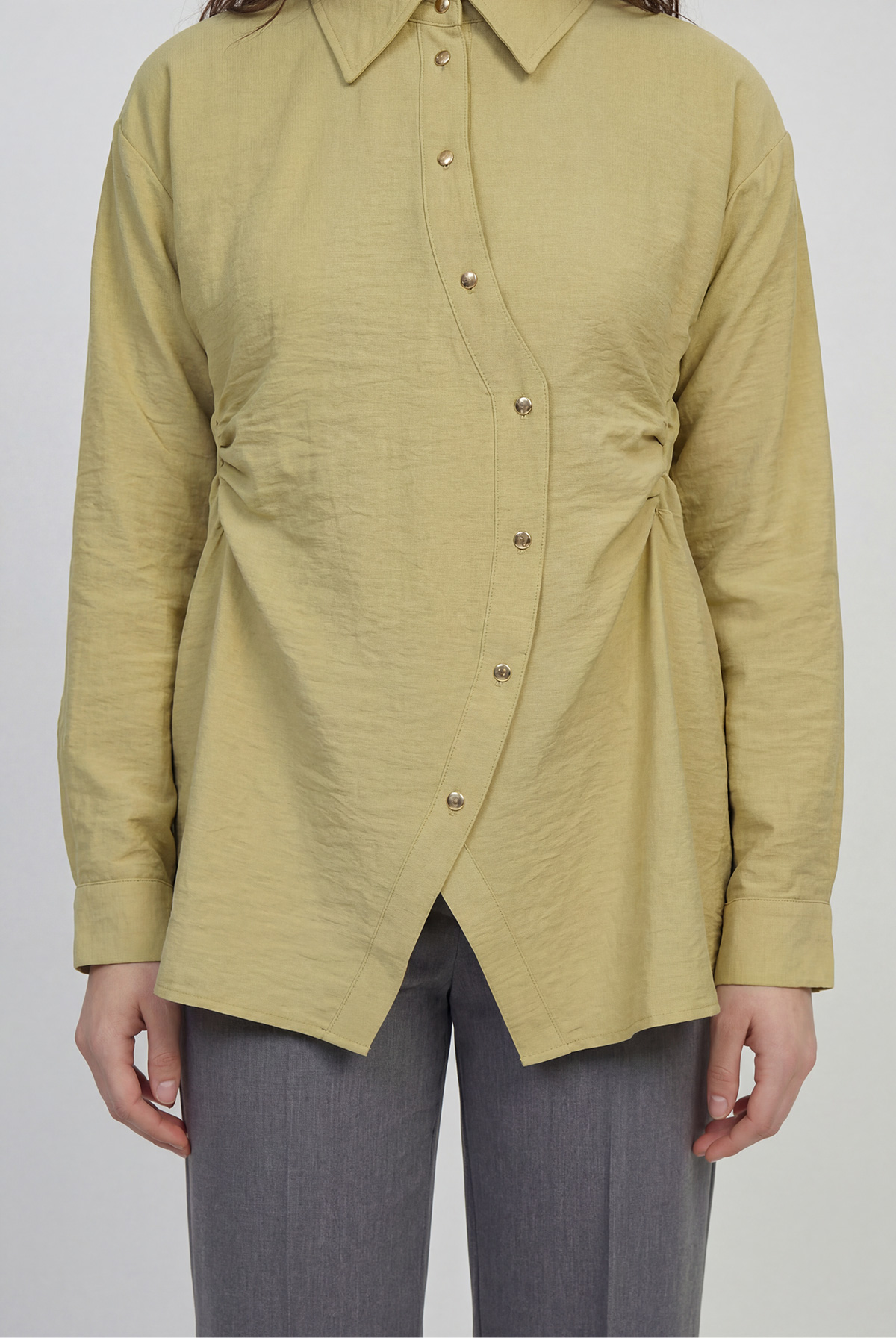 Fly Cupra Kumaş Yan Büzgü Detaylı Düğmeli Kadın Gömlek |  