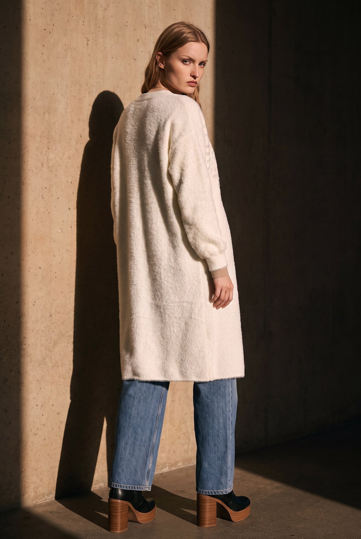 ANGORA BONCUK DETAYLI HIRKA | Linvey 