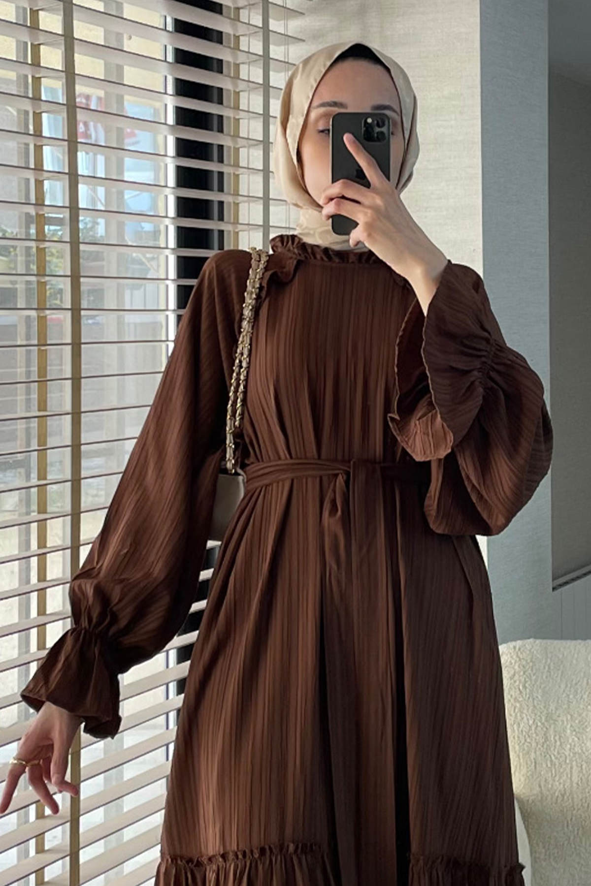 2084 Fırfır Detaylı Kuşaklı Elbise - KAHVERENGİ |  