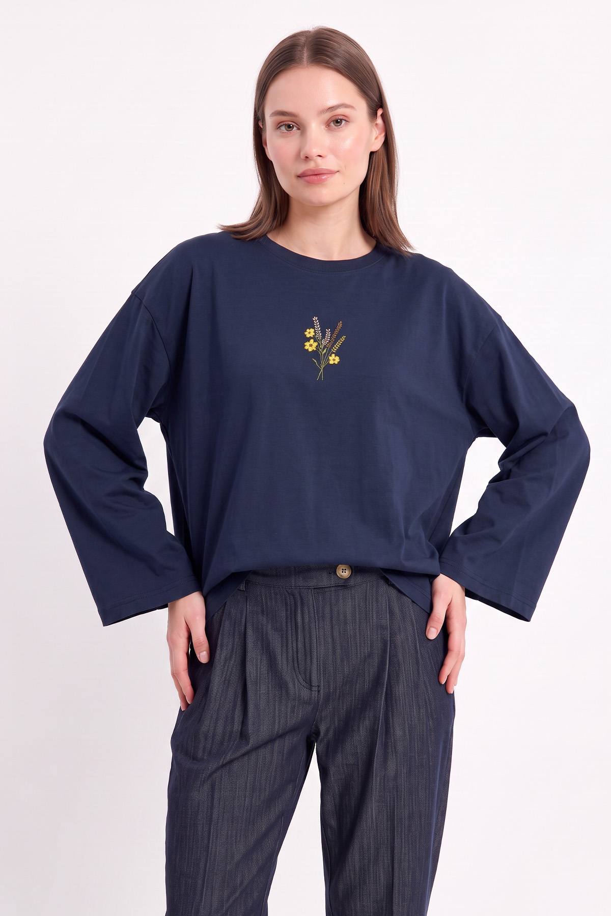 Çiçek Nakışlı Penye Bluz 13137 - LACİVERT | zenne.com 
