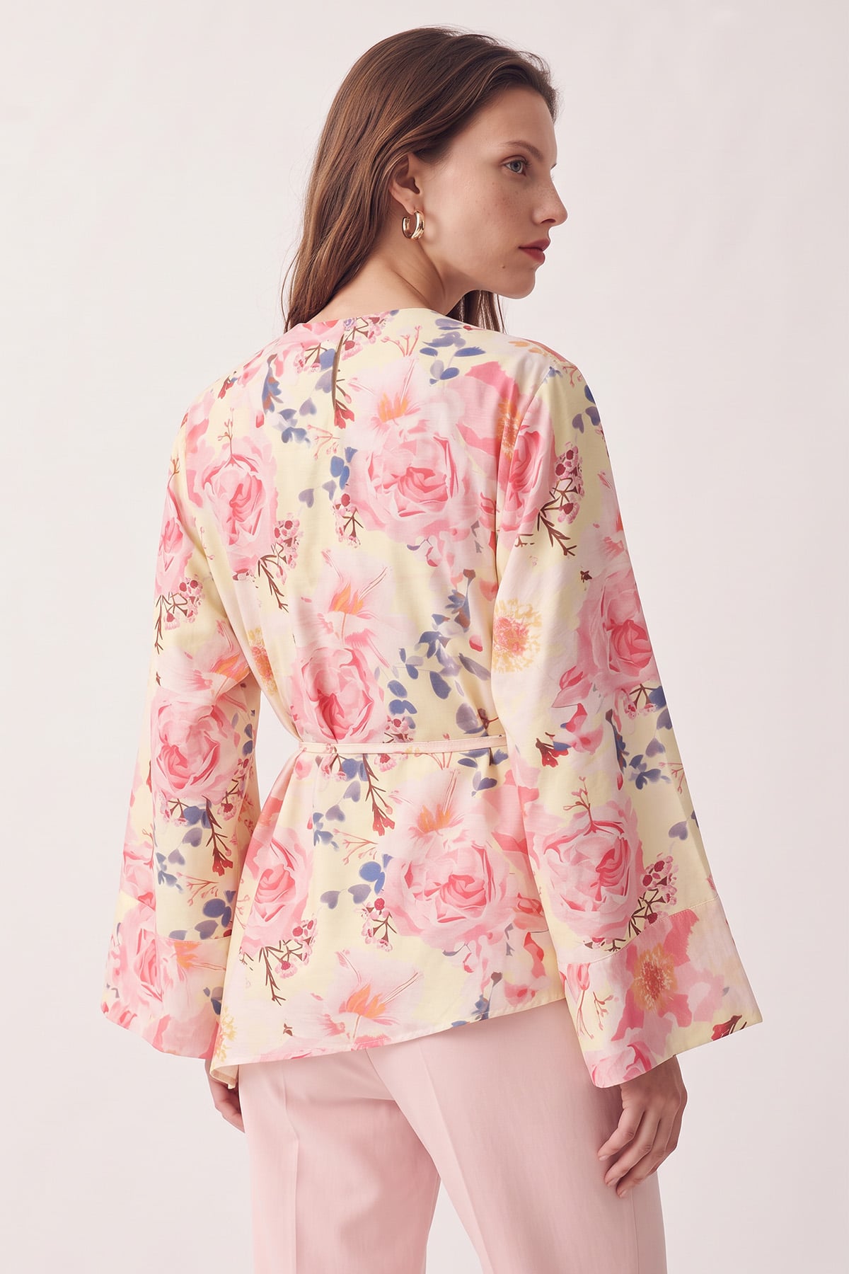 Çiçek Desenli Asimetrik Bluz Y0166 - PUDRA | zenne.com 