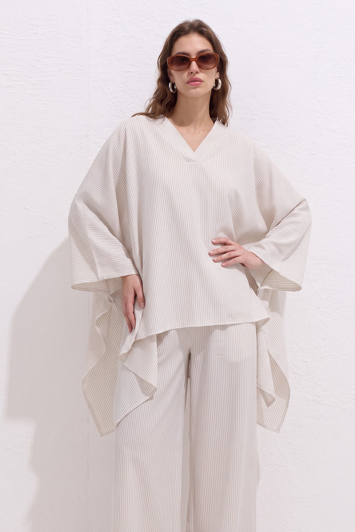 Asimetrik Kesim Çizgili  Takım Y0164 - TAŞ  | zenne.com 