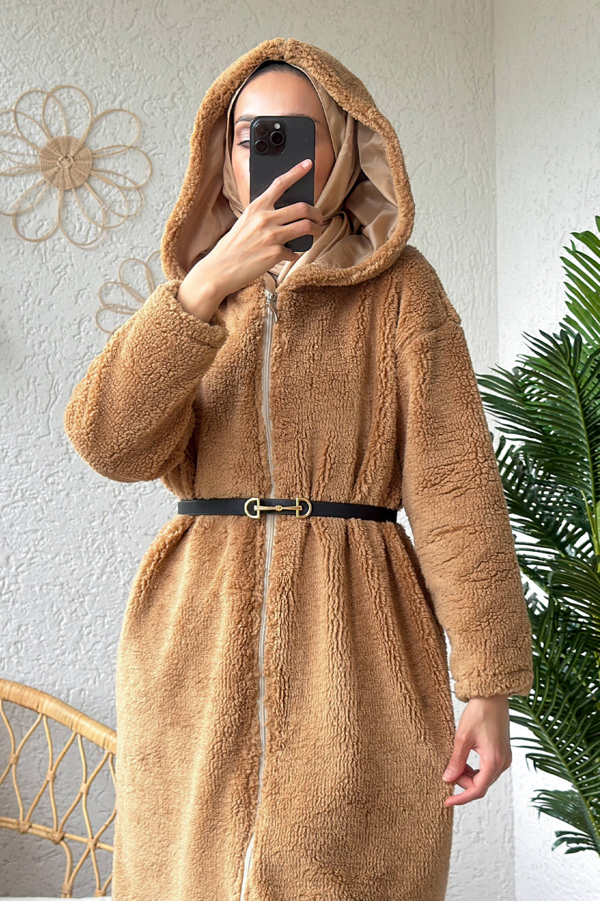 2183 Kapüşonlu Uzun Peluş Kap - CAMEL |  