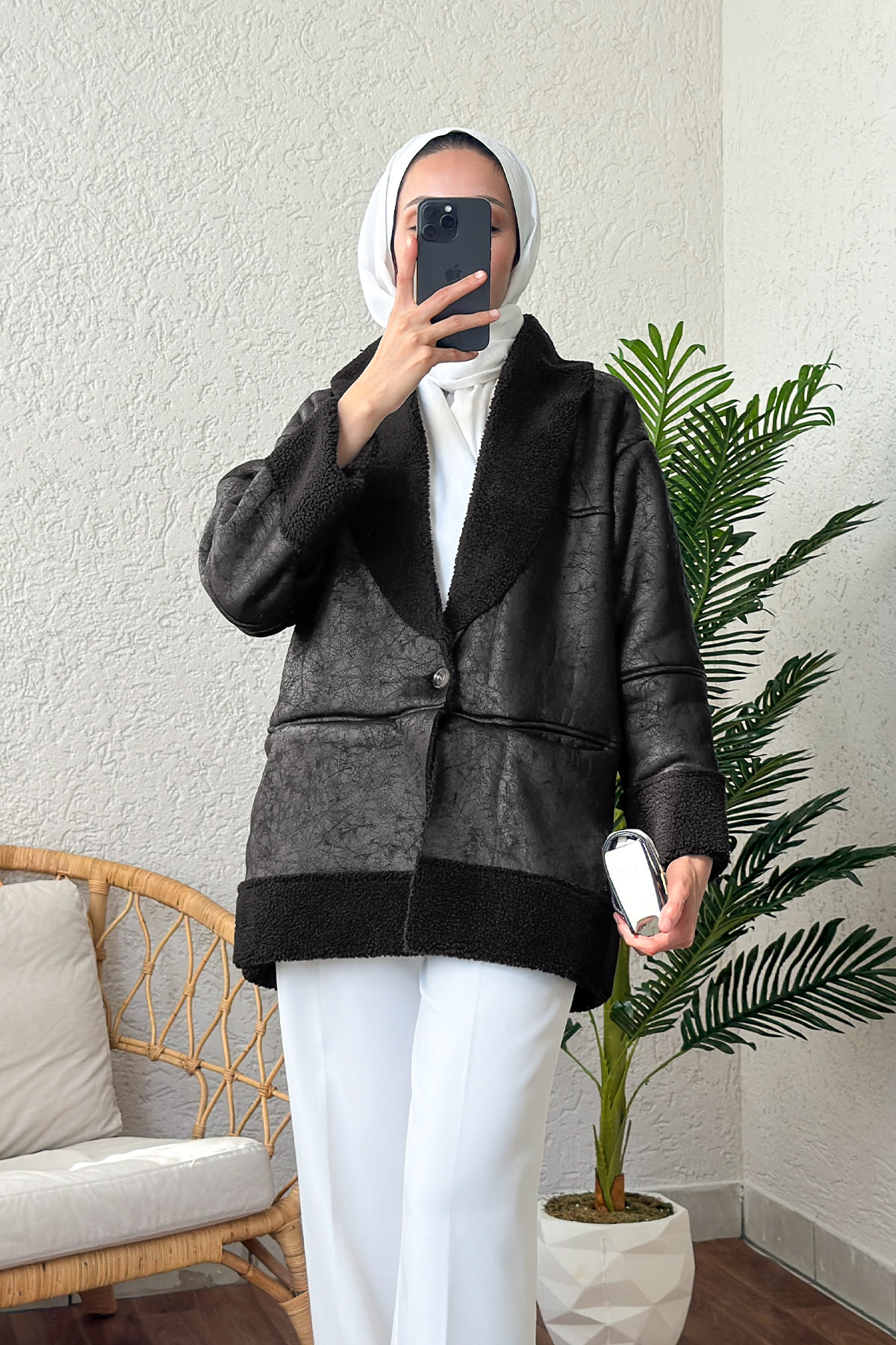 61652 İçi Peluşlu Kısa Mont - SİYAH |  