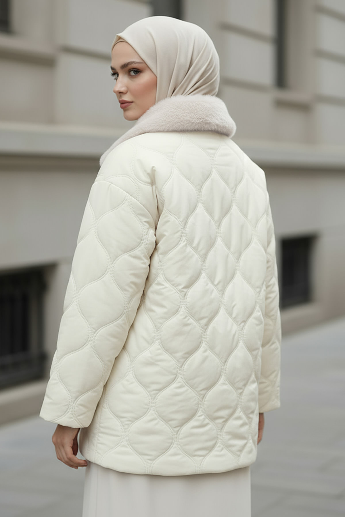 Yakası Kürklü Şişme Mont 5904 - KREM |  