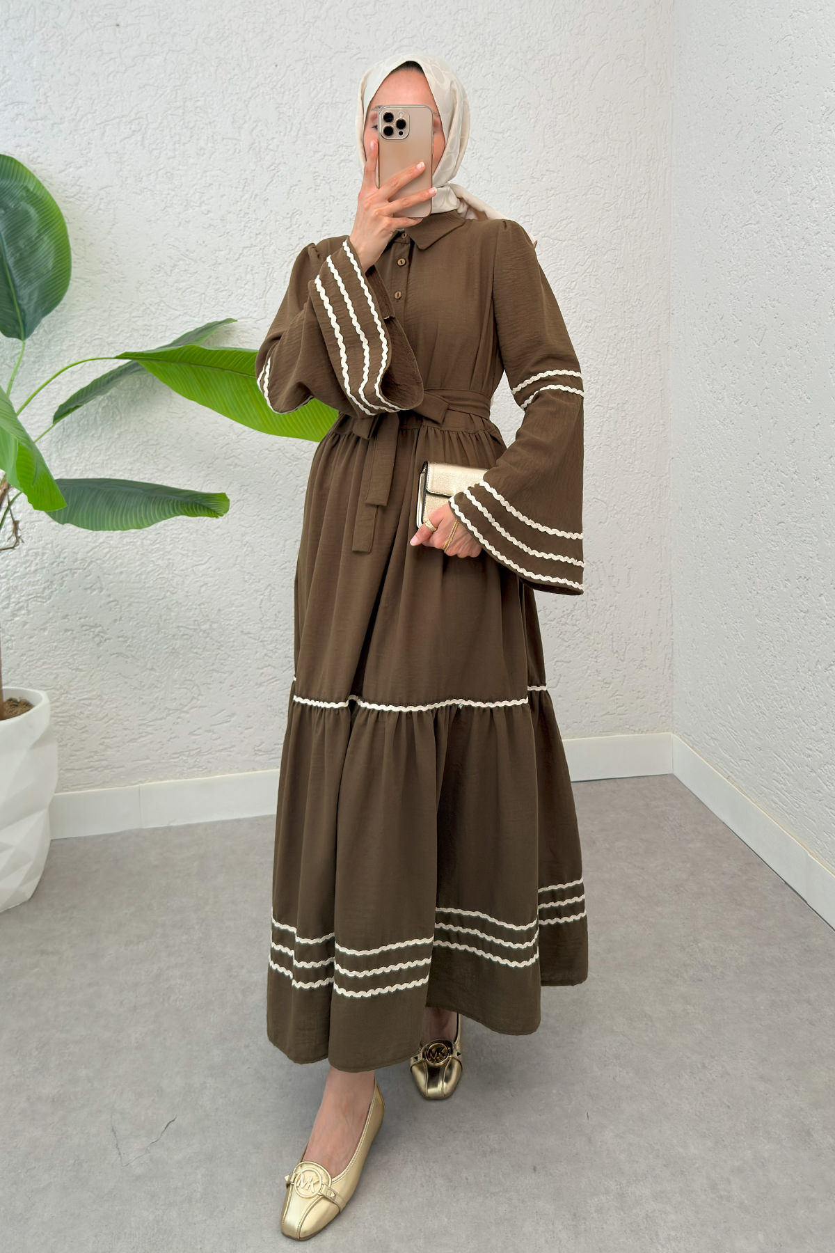 İspanyol Kol Kuşaklı Elbise 2035 - KAHVERENGİ |  