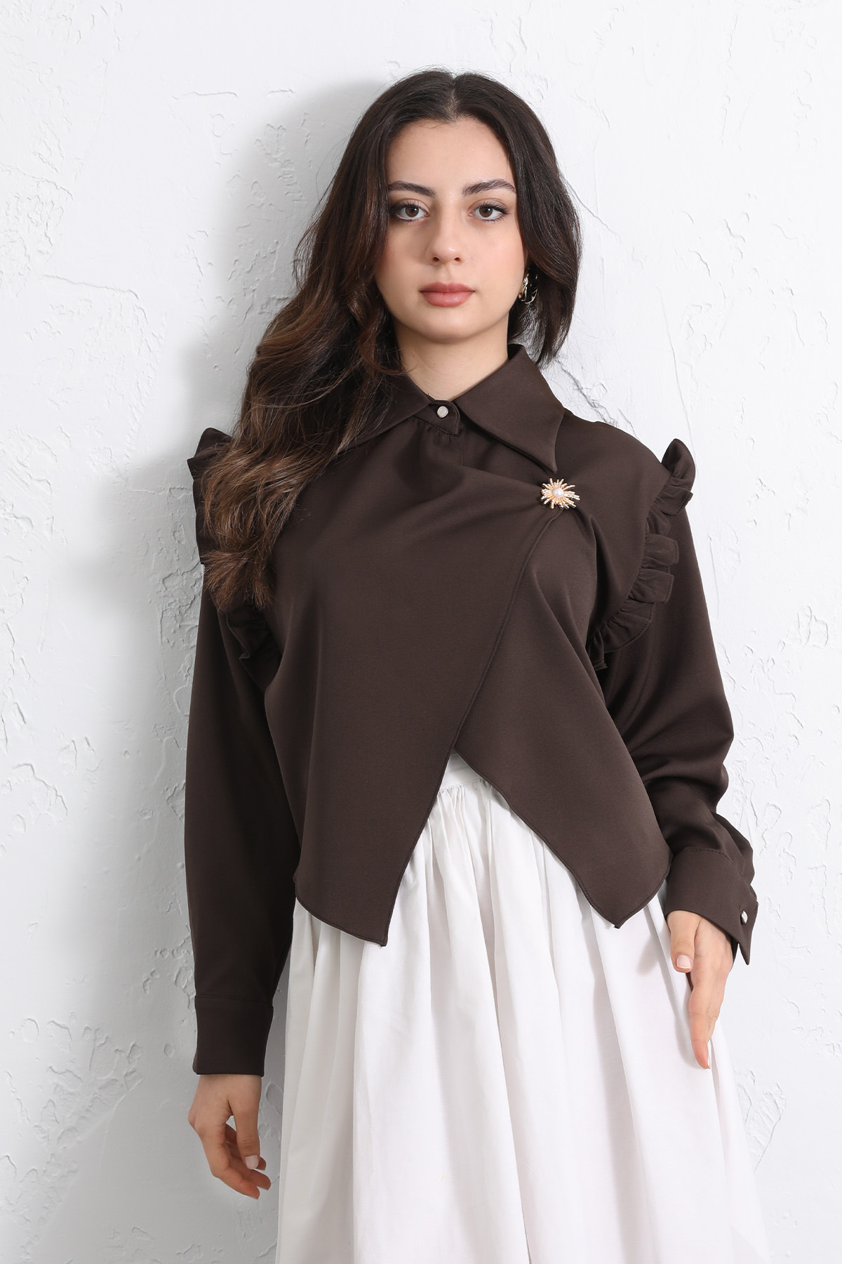 Çapraz Kesim Volanlı Bluz Y0070 - KAHVERENGİ |  