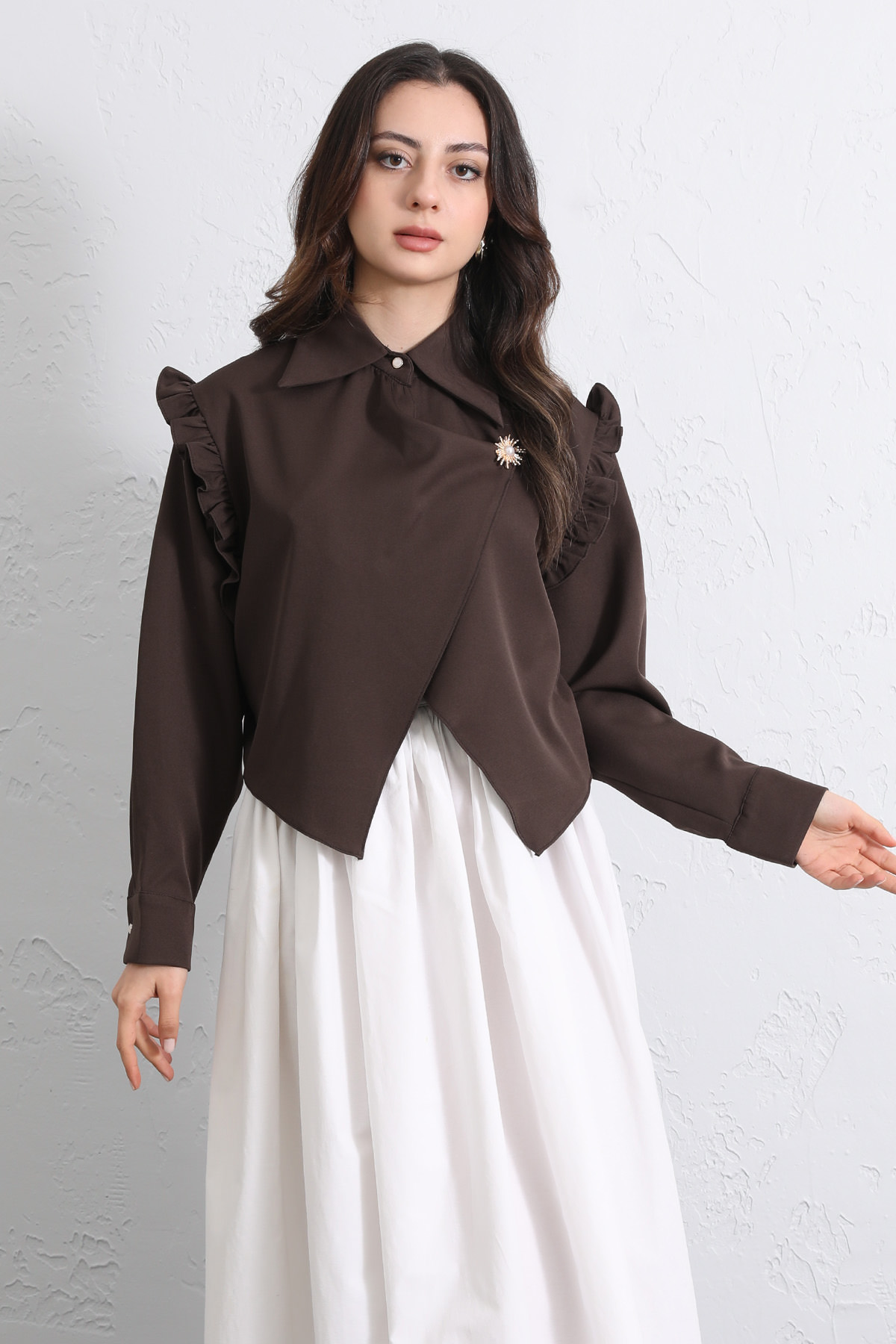 Çapraz Kesim Volanlı Bluz Y0070 - KAHVERENGİ |  