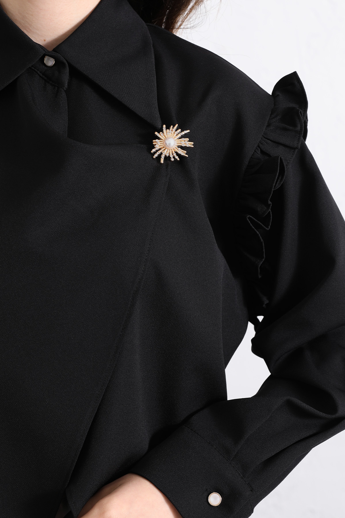 Çapraz Kesim Volanlı Bluz Y0070 - SİYAH |  