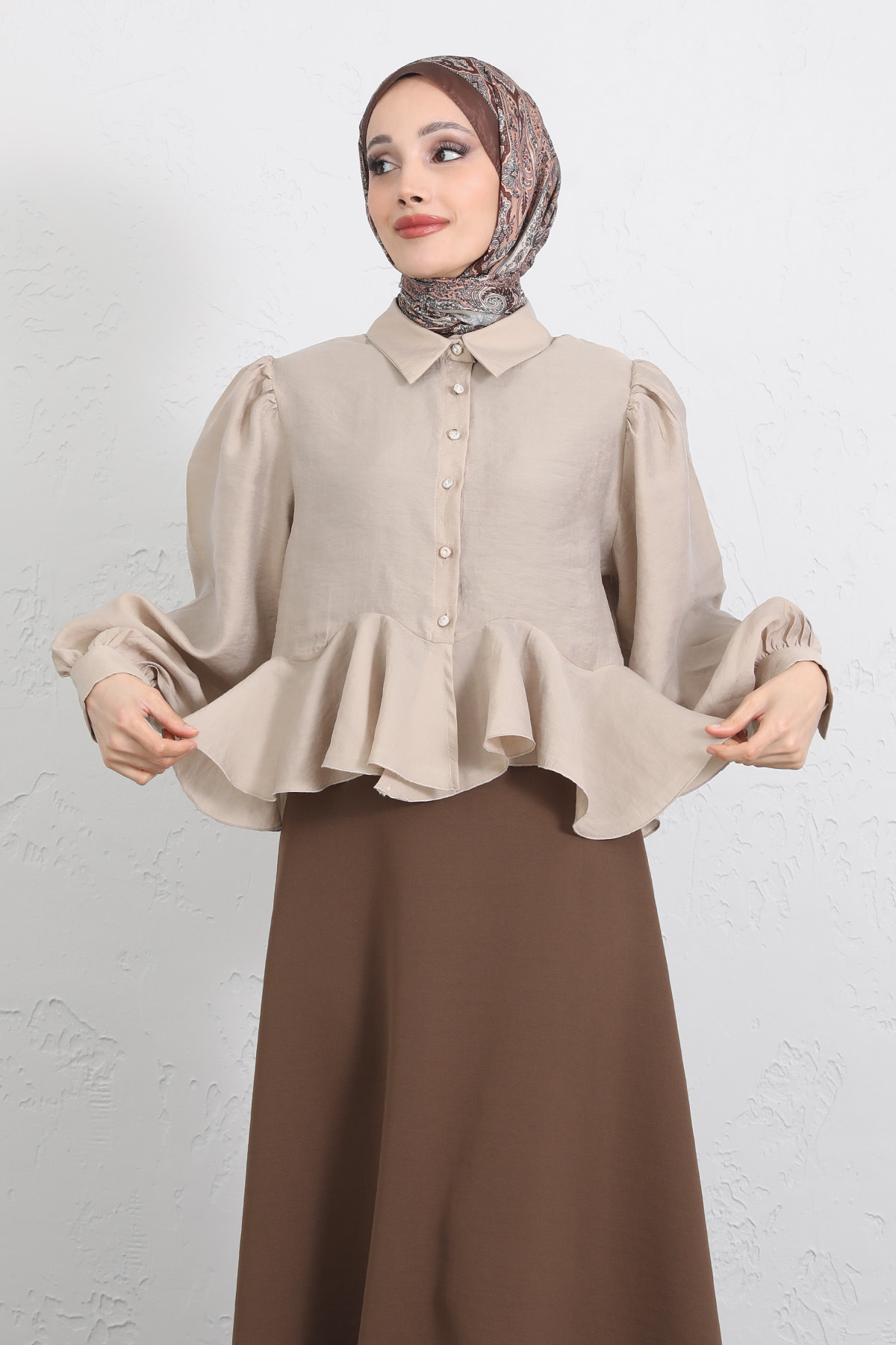 Volan Detaylı Balon Kol Gömlek Y0095 - BEJ |  