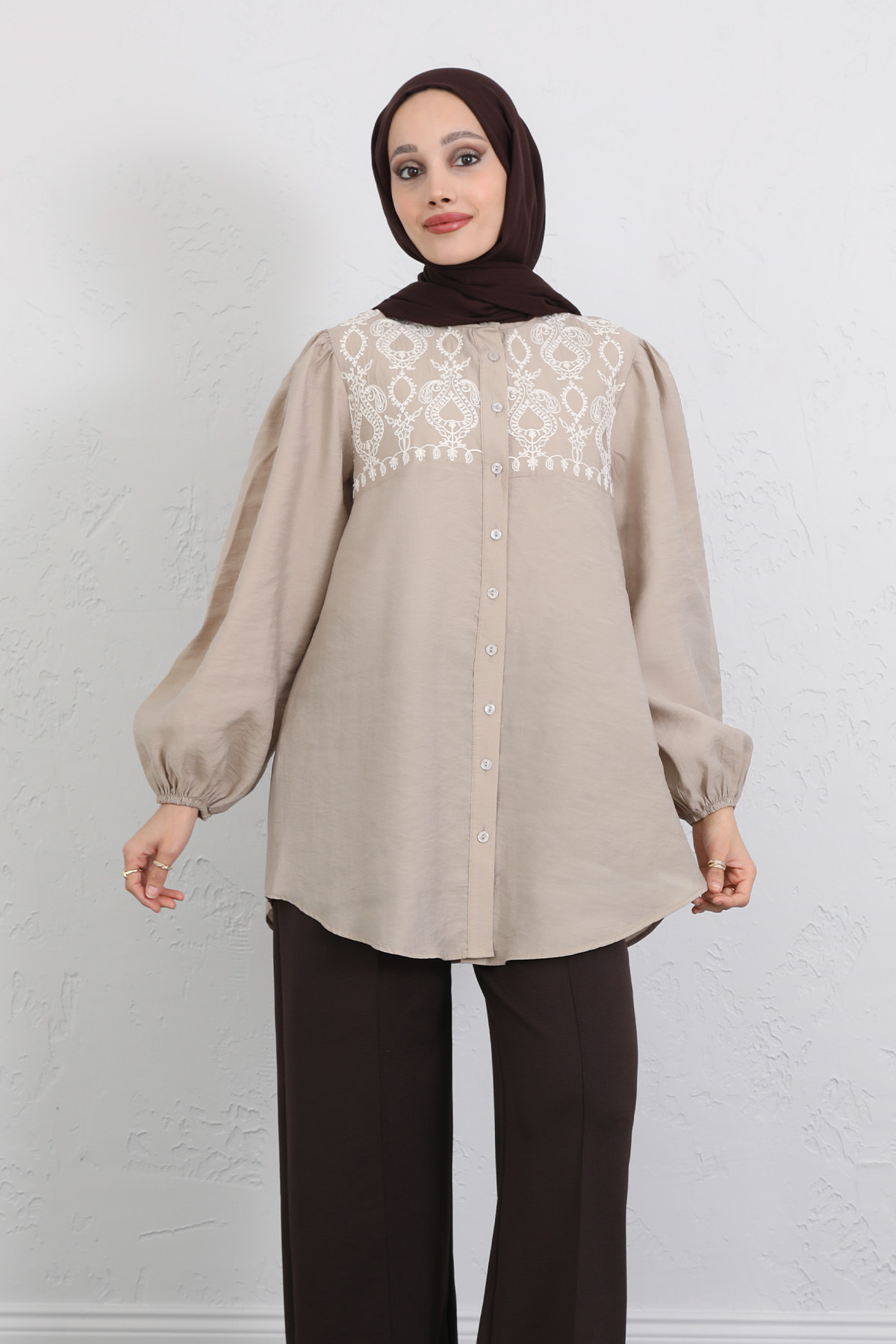 Nakış Detaylı Balon Kol Gömlek Y0103 - BEJ |  