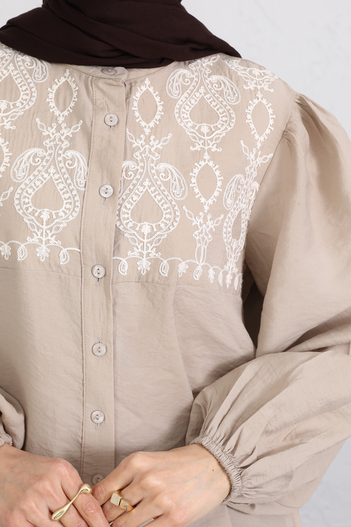 Nakış Detaylı Balon Kol Gömlek Y0103 - BEJ |  