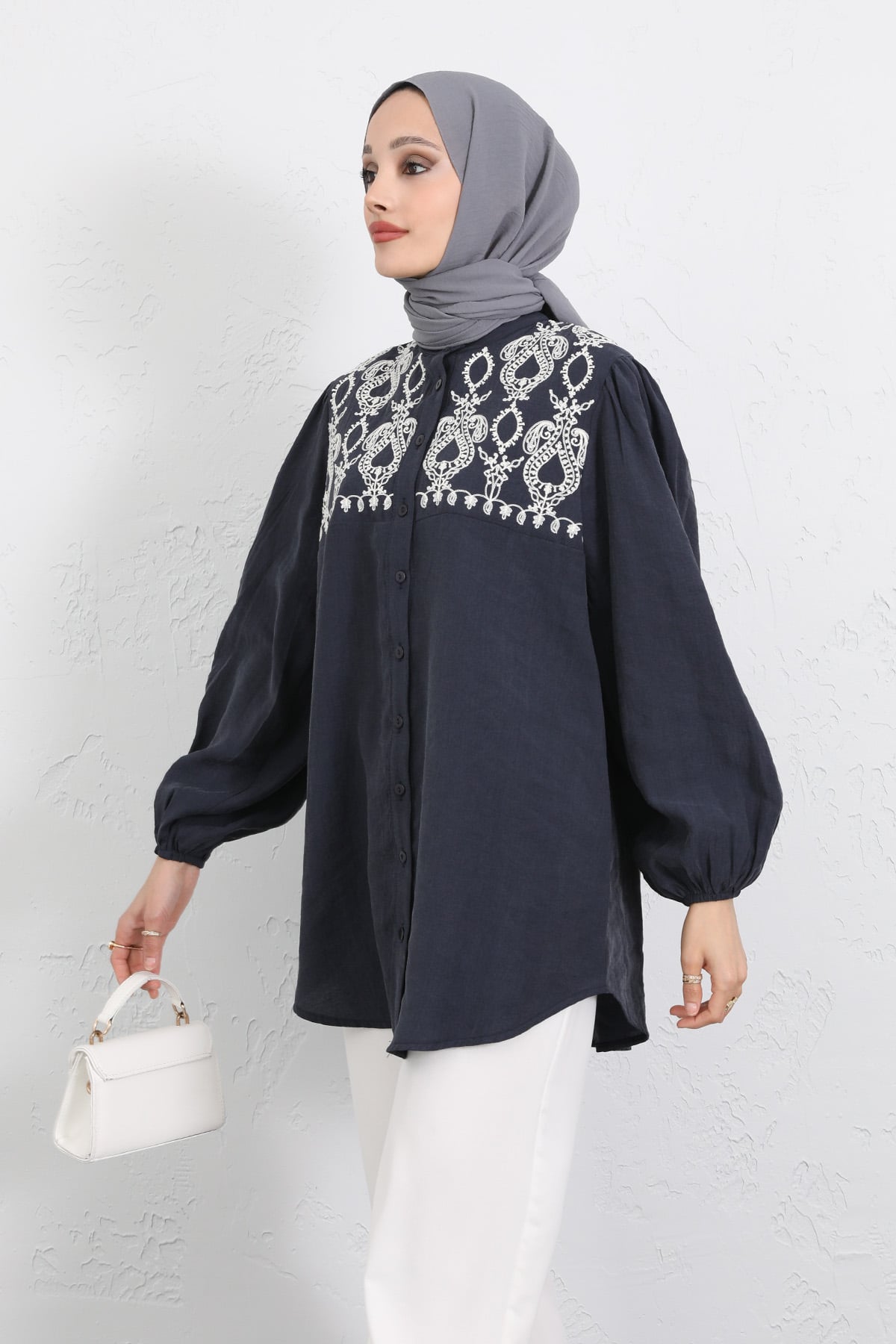 Nakış Detaylı Balon Kol Gömlek Y0103 - LACİVERT |  