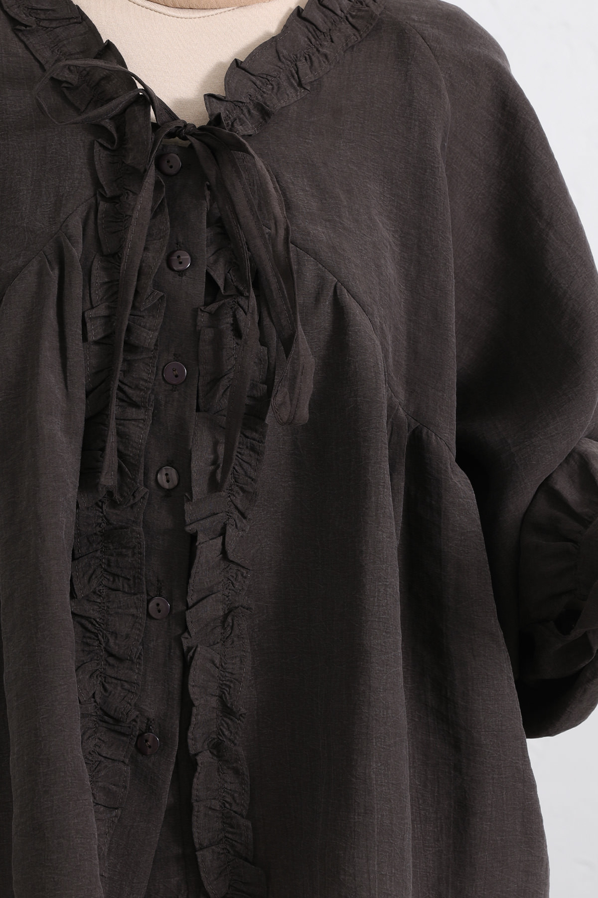 Yaka Bağcıklı Fırfırlı Gömlek Y0108 - KAHVERENGİ |  