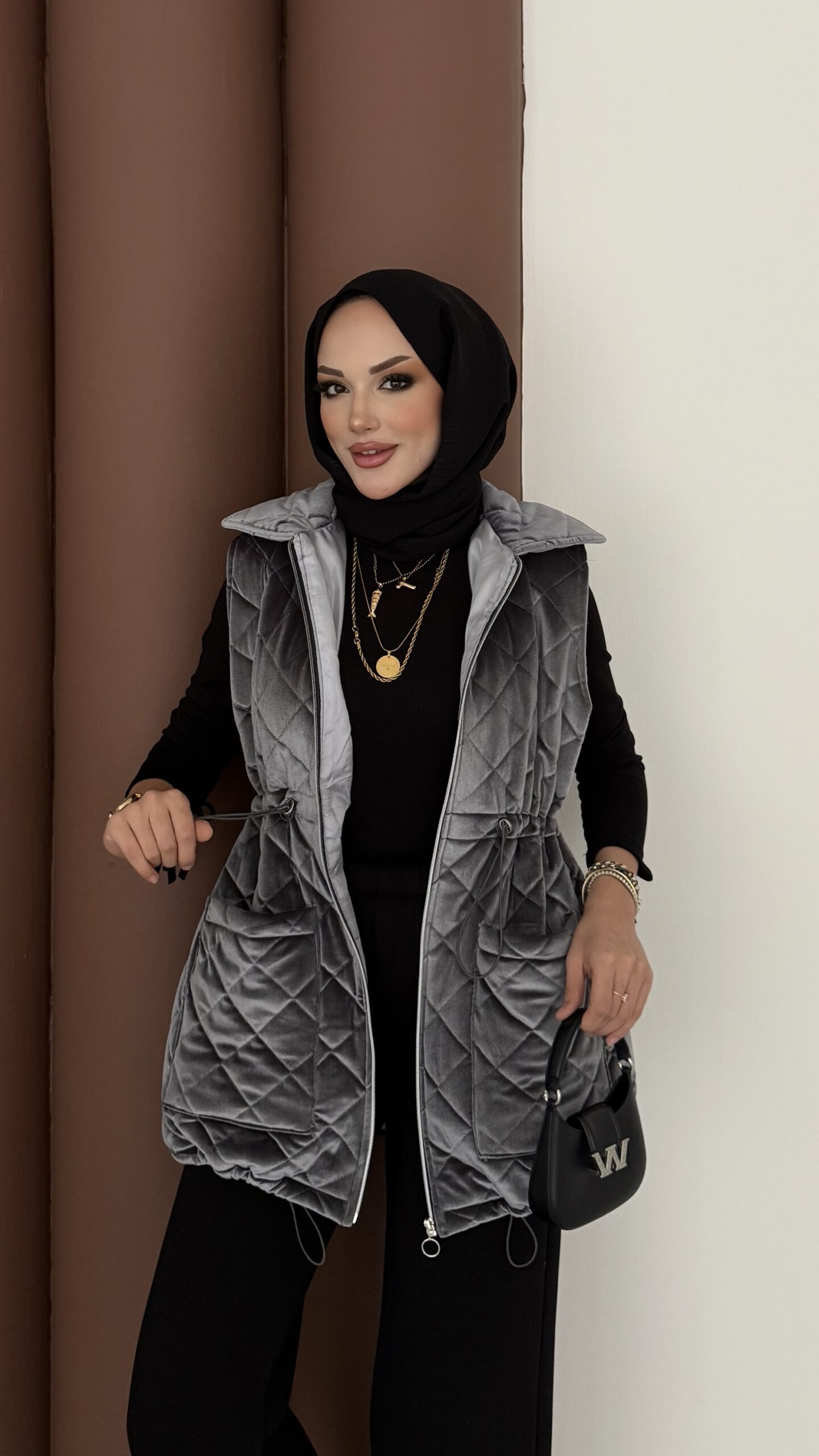 Kapitoneli Kadife Şişme Yelek |  
