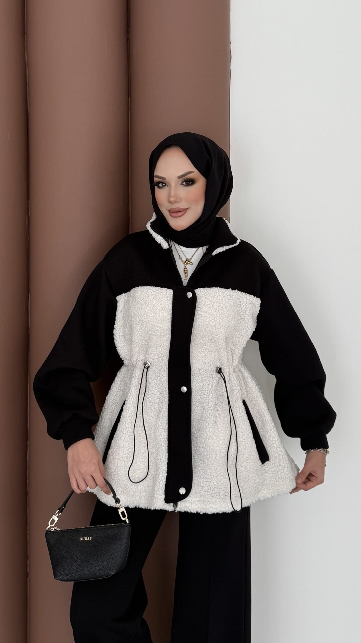 Peluş Garnili Şardonlu İkili Takım |  