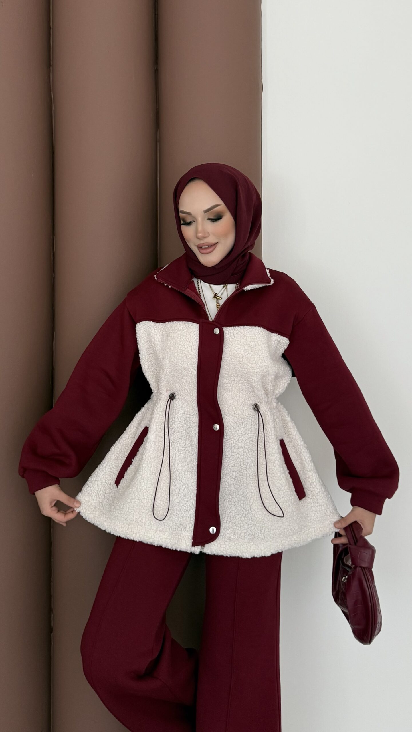 Peluş Garnili Şardonlu İkili Takım |  