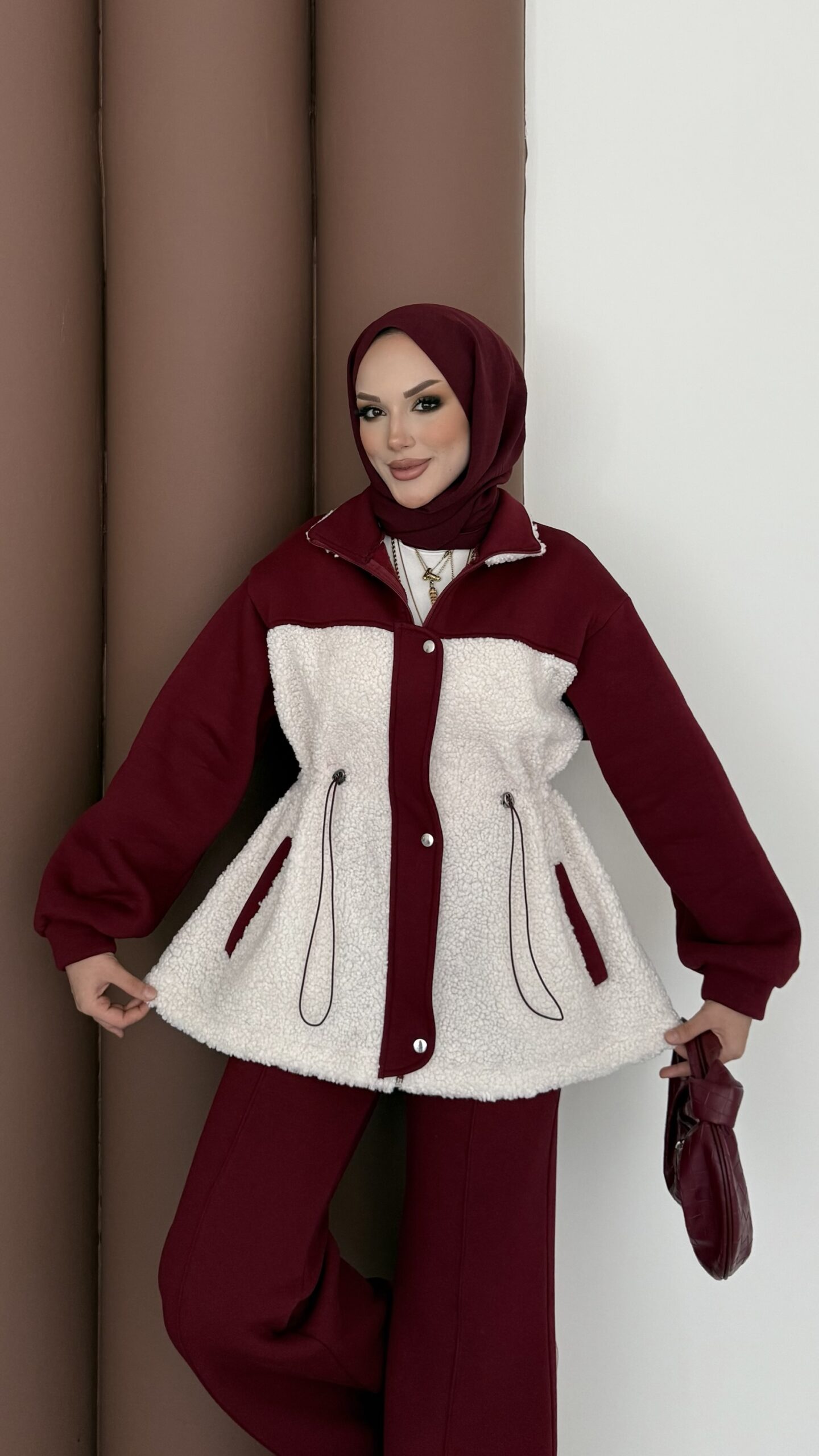 Peluş Garnili Şardonlu İkili Takım |  