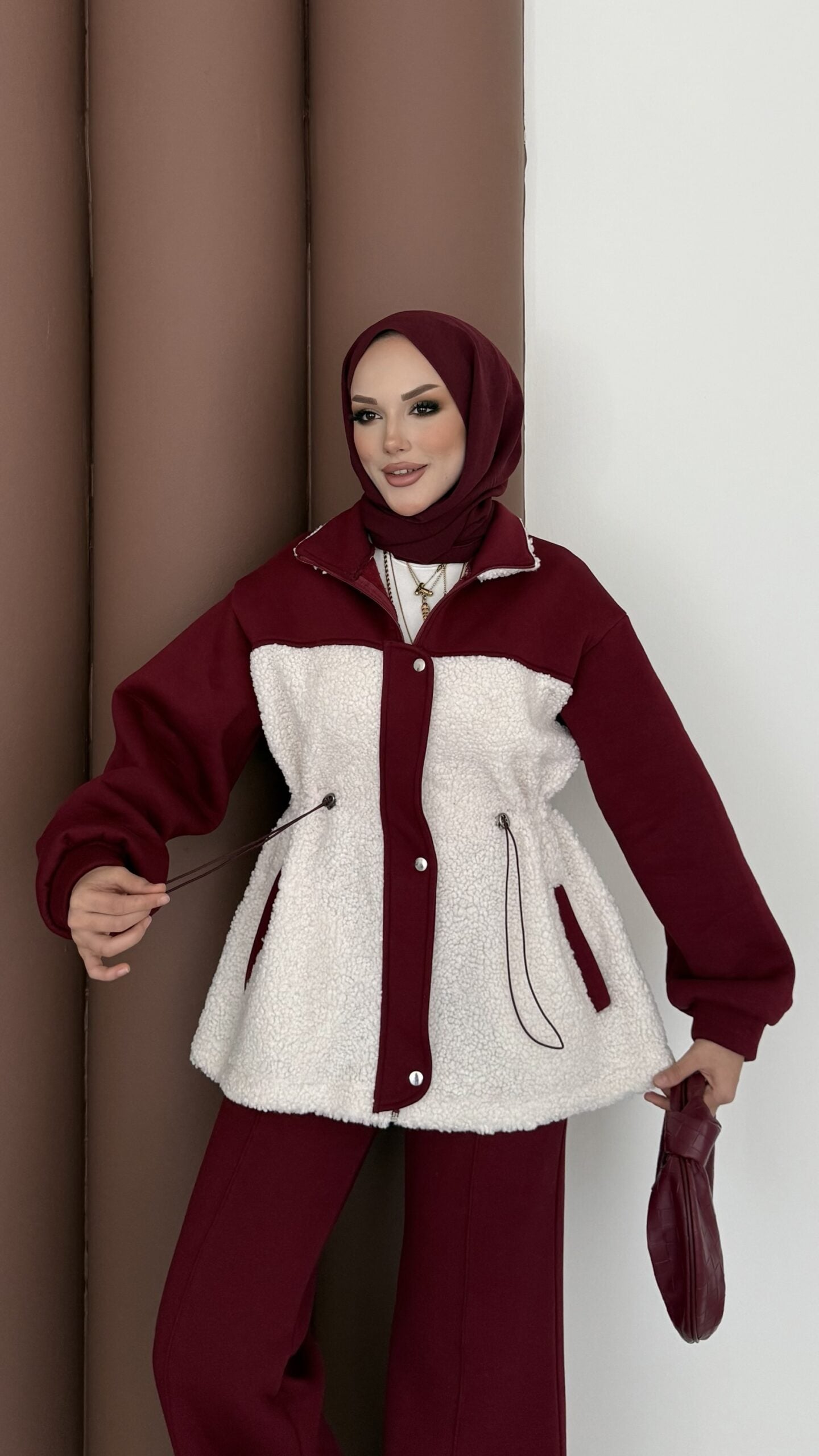 Peluş Garnili Şardonlu İkili Takım |  