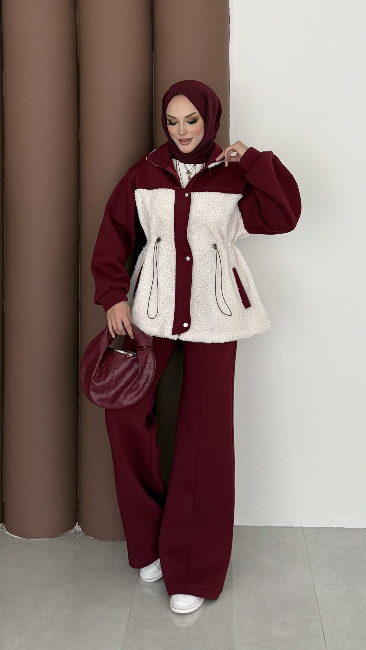 Peluş Garnili Şardonlu İkili Takım |  
