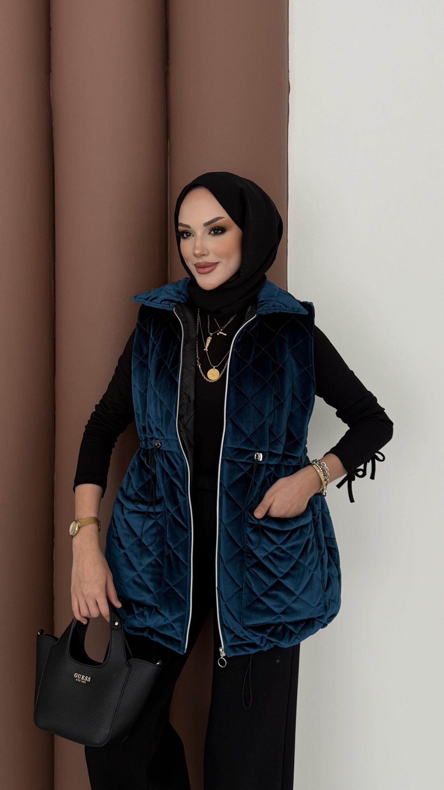 Kapitoneli Kadife Şişme Yelek |  